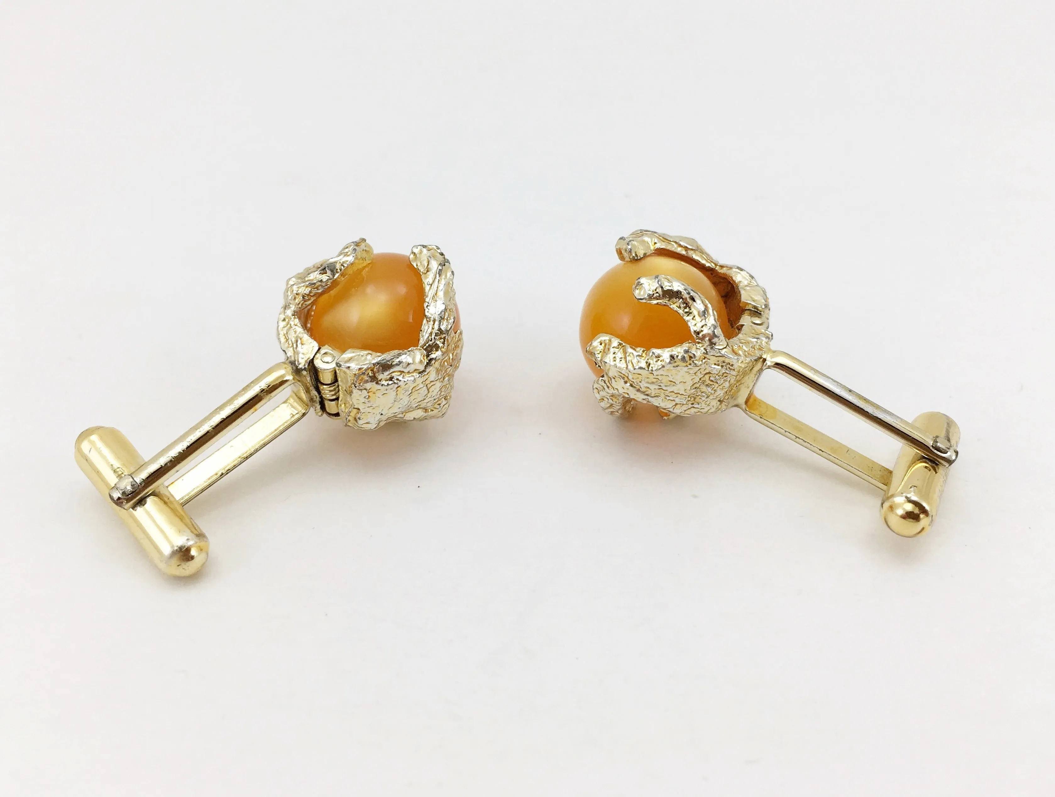 1960s-70s Modernist Cufflinks Set Gold Tone Freeform Abstract Mad Men Era Men's Vintage Cufflink Set with orange marbles