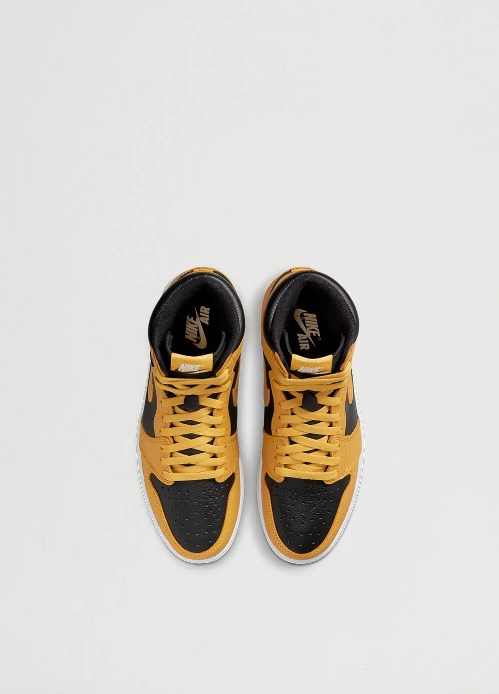 Air Jordan 1 Retro High Sneakers