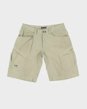 Arc'Teryx Light Green Cargo Shorts - W34