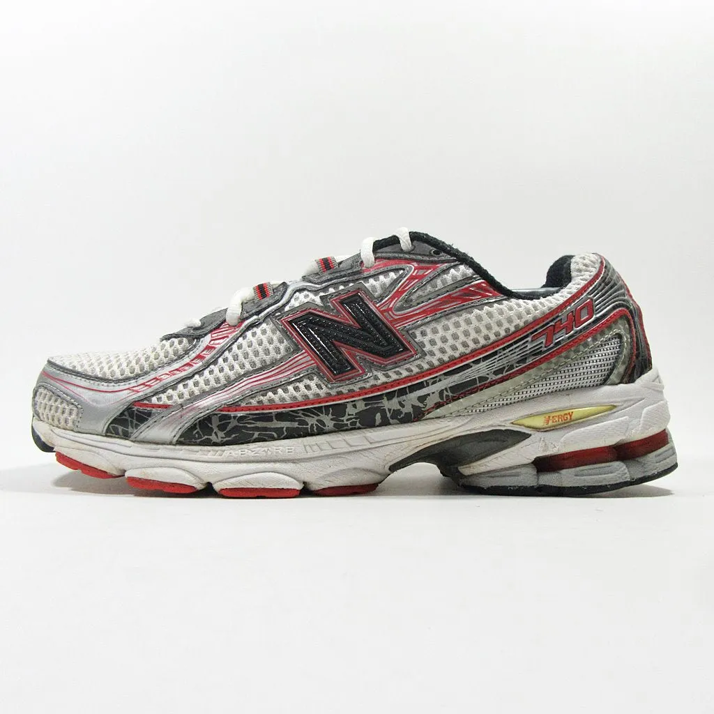 ASICS 740