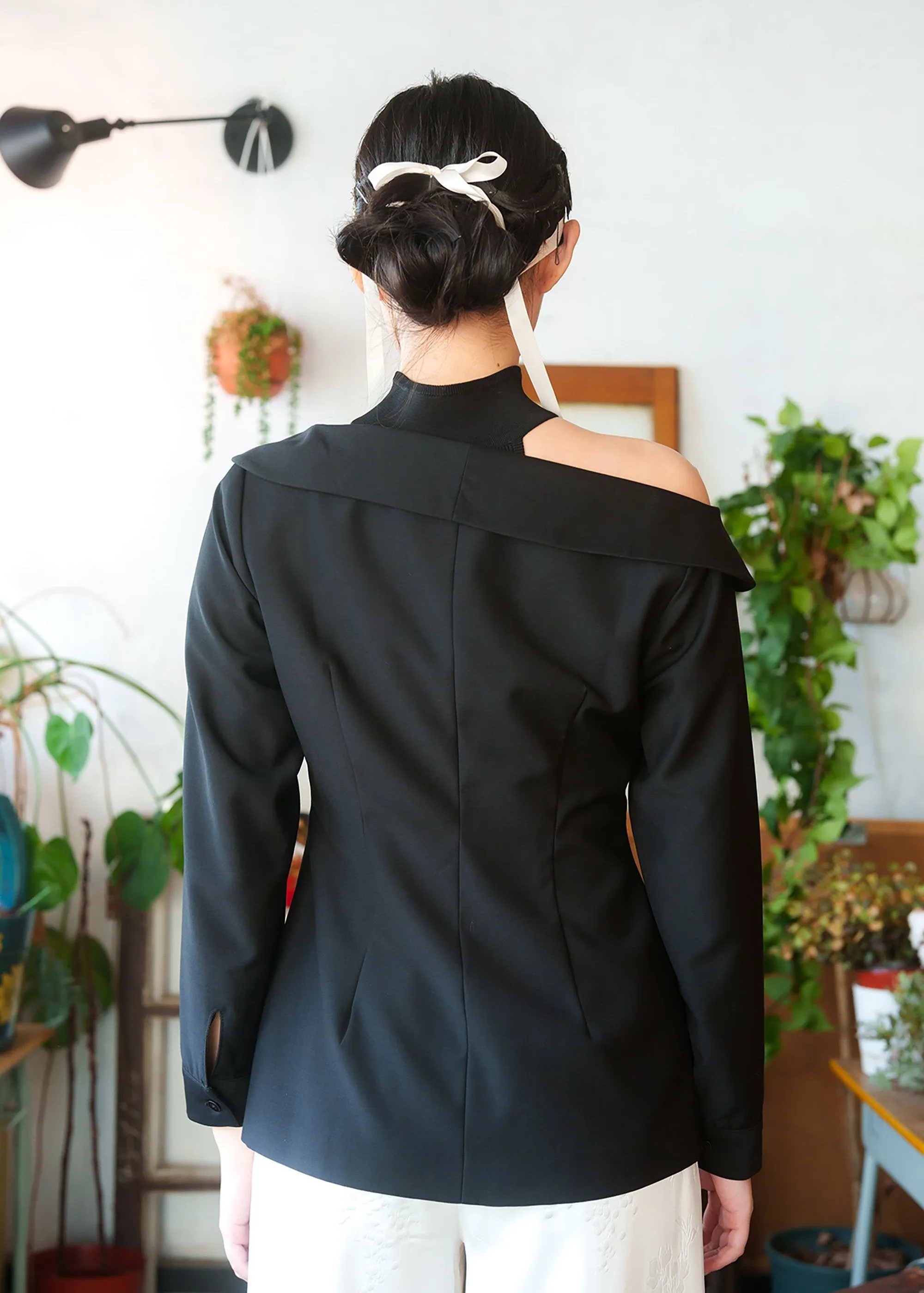 Asymmetrical Pankou Tang Suit (Black)