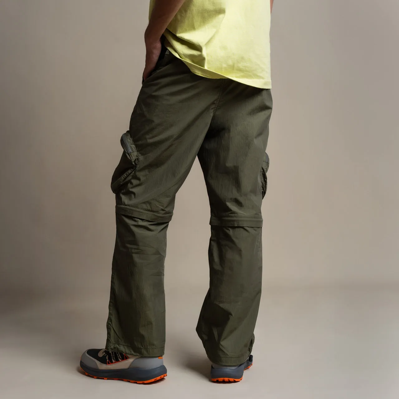 C by camel active Unisex Detachable Cargo Trousers in Baggy Fit with Multiple Pockets in Olive Cotton Blend 300-AW24C0909