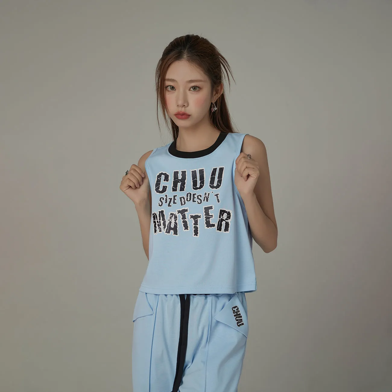 Chuu Size Doesnt Matter Colored Neck Sleeveless T-Shirt