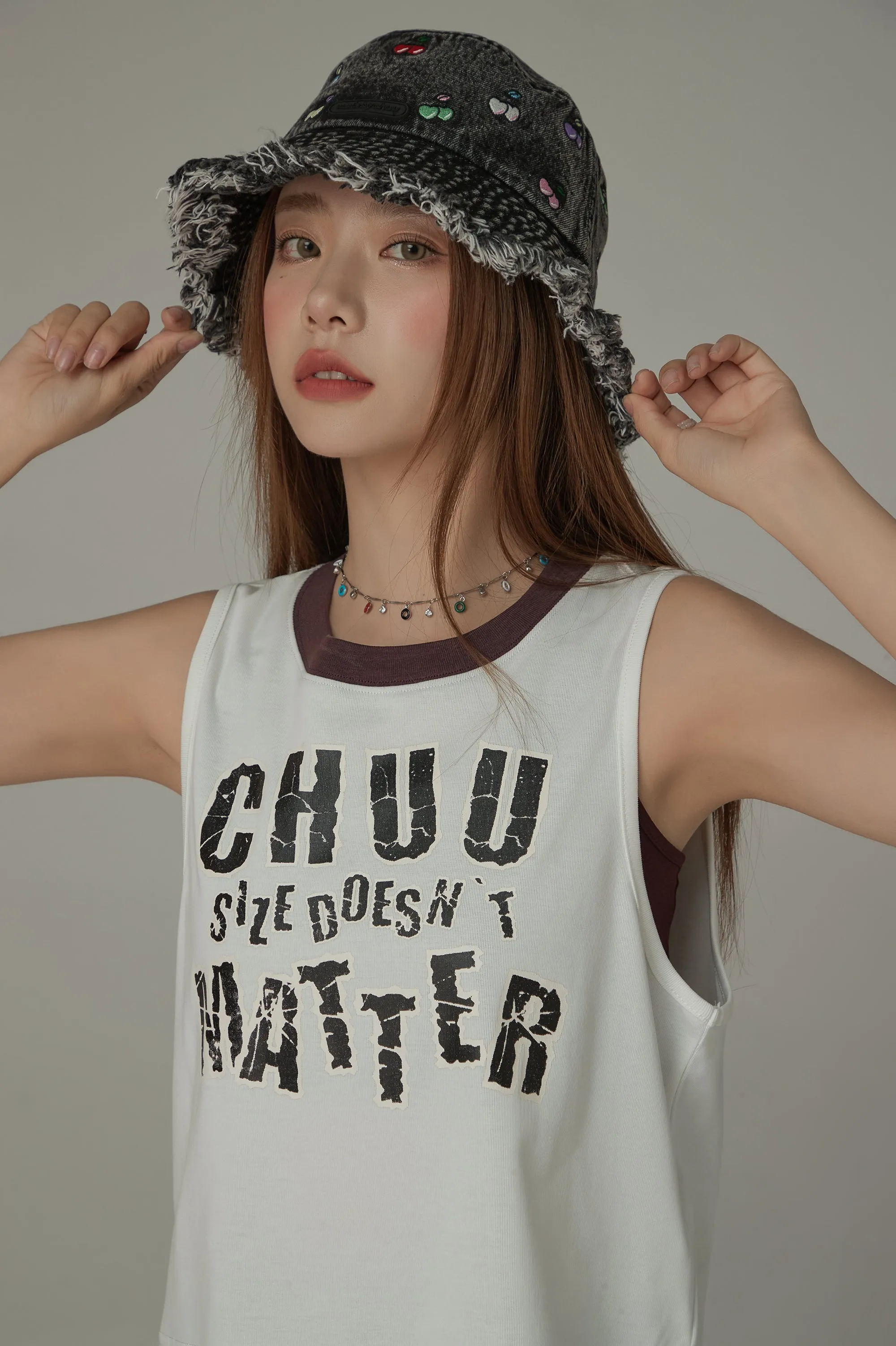 Chuu Size Doesnt Matter Colored Neck Sleeveless T-Shirt