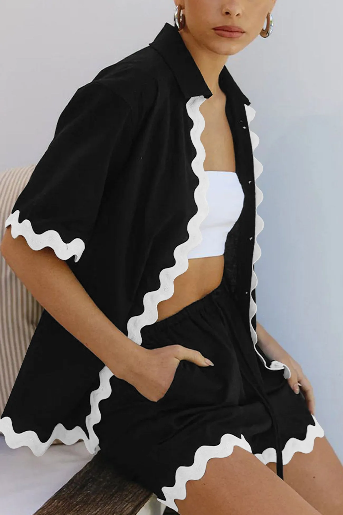 Contrast Wavy Shirt Two-piece Shorts Set
