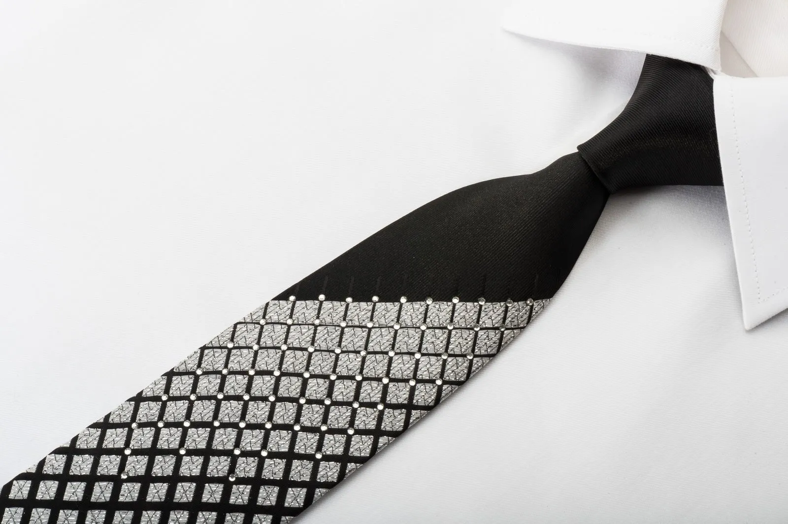 Cravatte Skinny Tie With Rhinestones Geometric Silver On Black Silk With Silver Sparkles