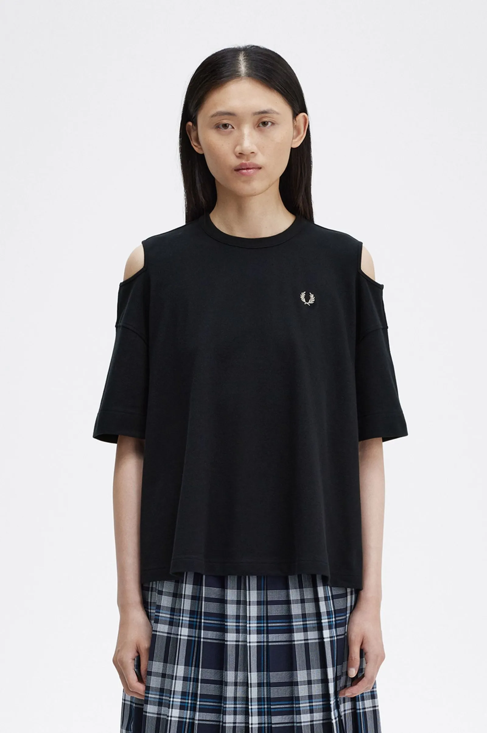 CUT OUT T-SHIRT