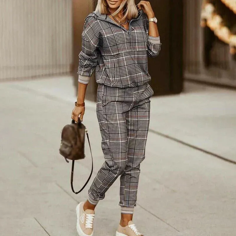 Fleur | Checkered outdoor clothing set for women