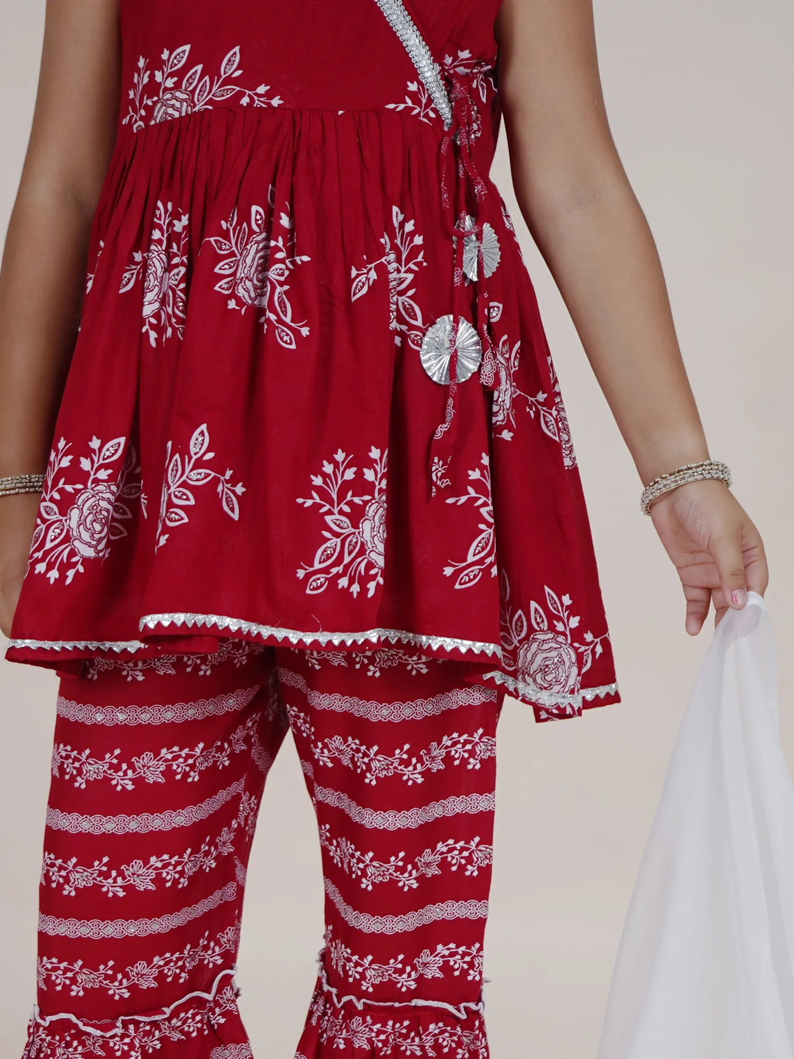 Girls Flower Printed Glitter Sleeveless Kurta With Sharara & Dupatta