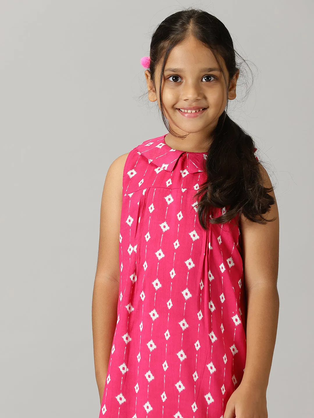Girls Sleeveless Kurta