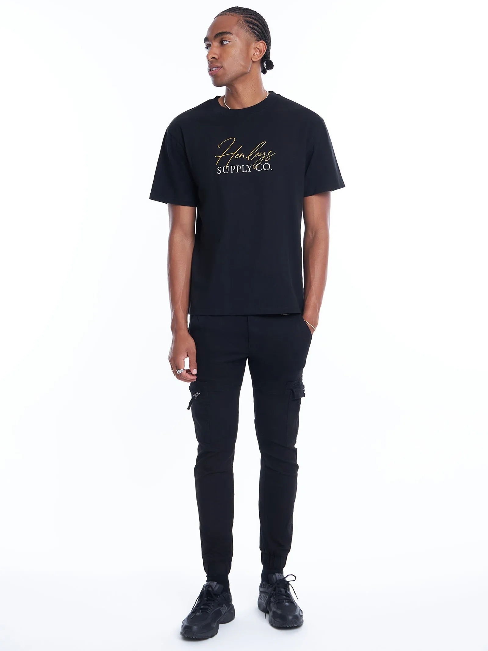HENLEYS MEN'S SUPPLY BLACK TEE