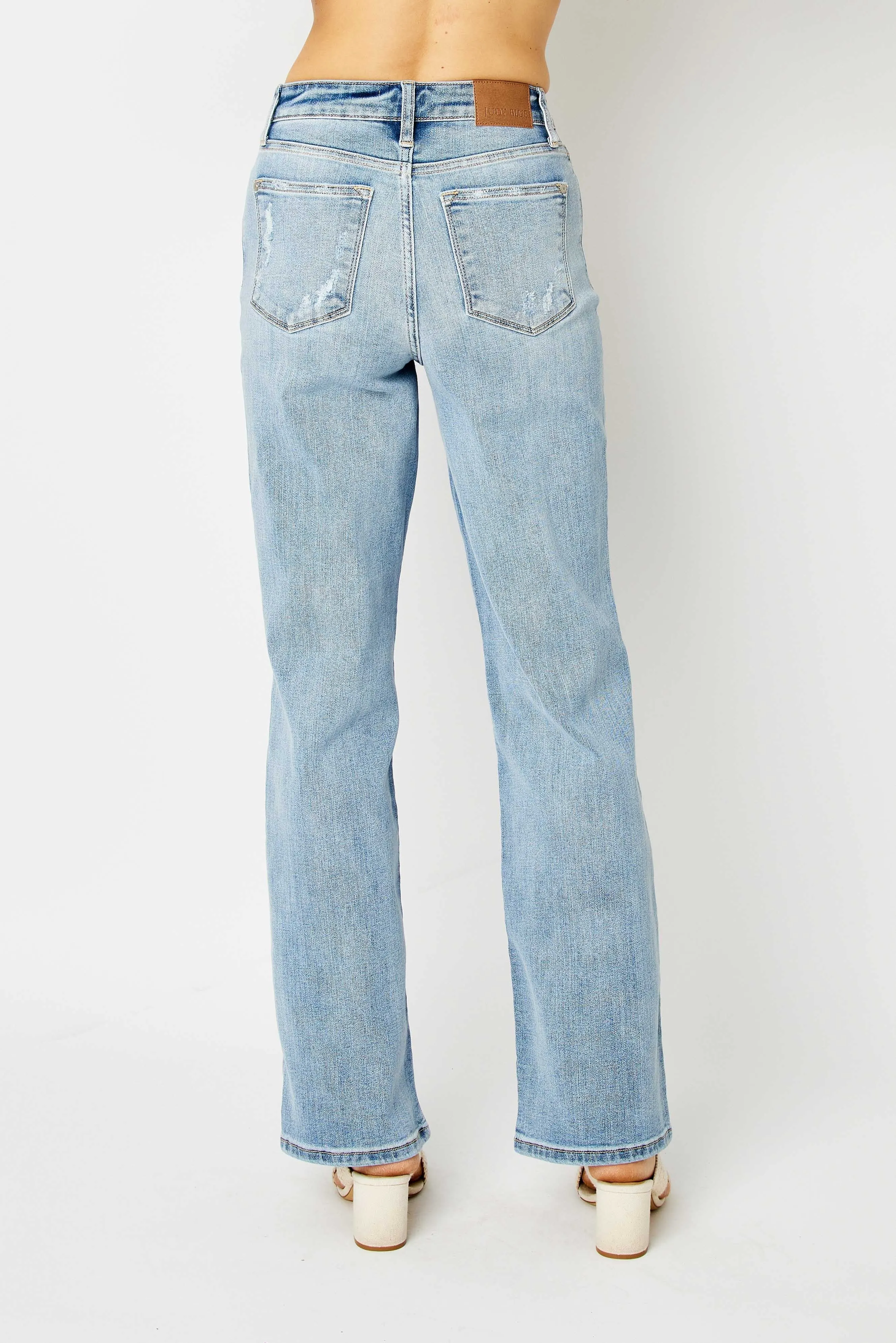 Judy Blue High Waisted LT. Wash Straight Leg Jeans 82501