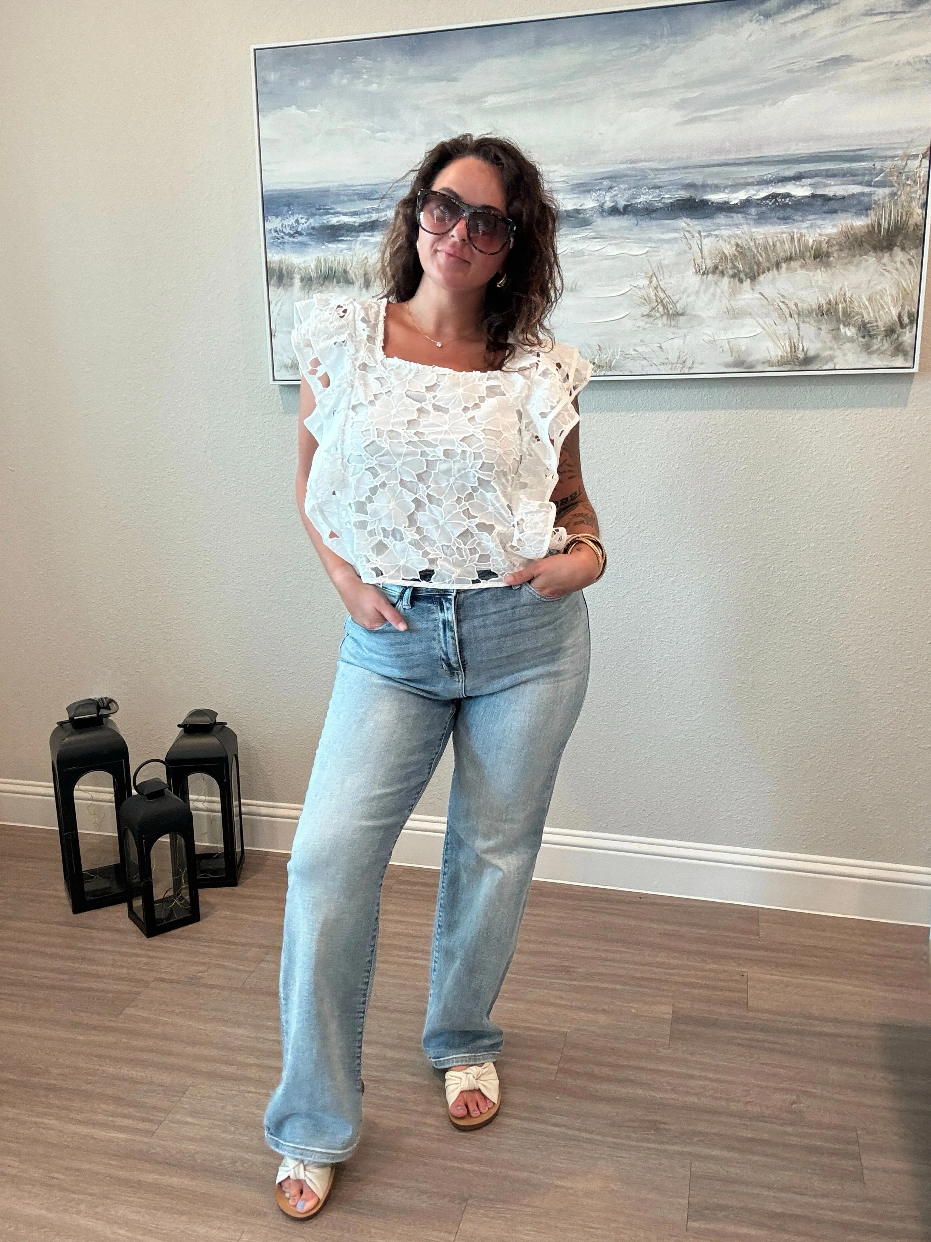 Judy Blue High Waisted LT. Wash Straight Leg Jeans 82501