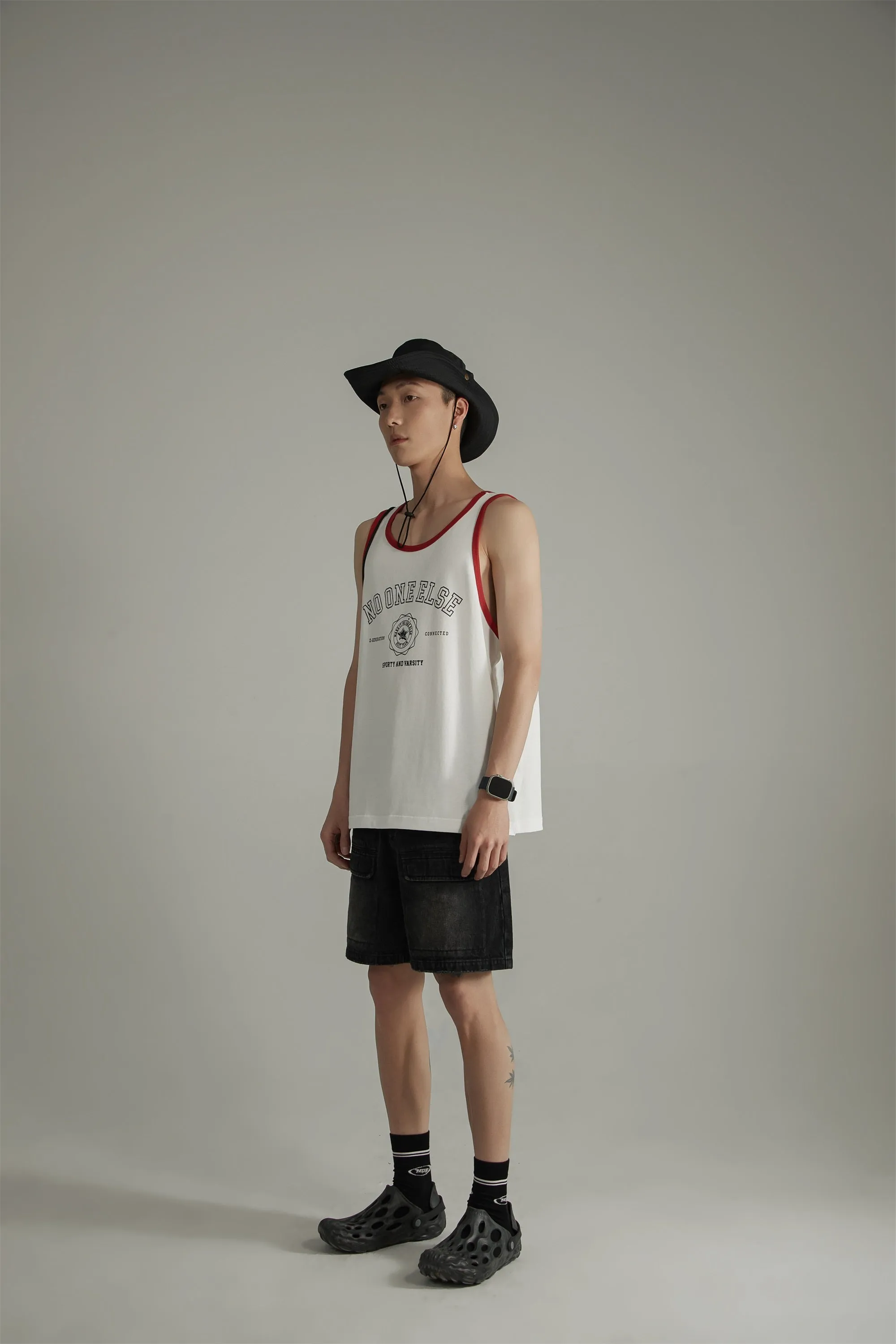 Line Colored Noe Sleeveless T-Shirt