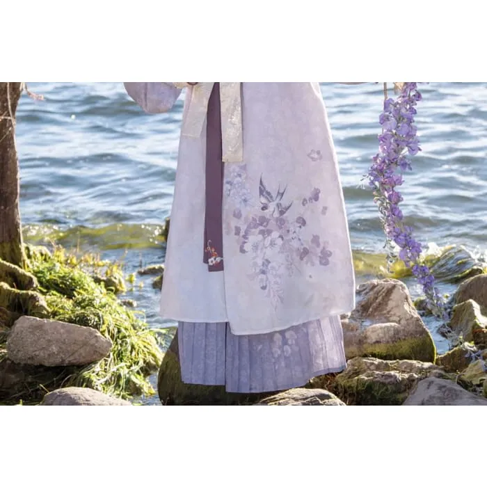 Long-Sleeve Floral Print Hanfu Robe / Sash / High Waist Pleated Skirt / Fluffy Scarf / Tassel Ornament / Brooch / Set