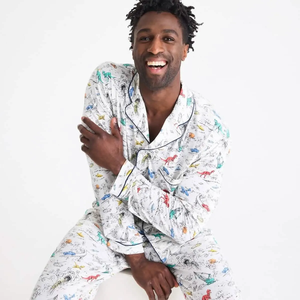 men's adventure quest modal magnetic classic with a twist long sleeve pajama set - re-loved