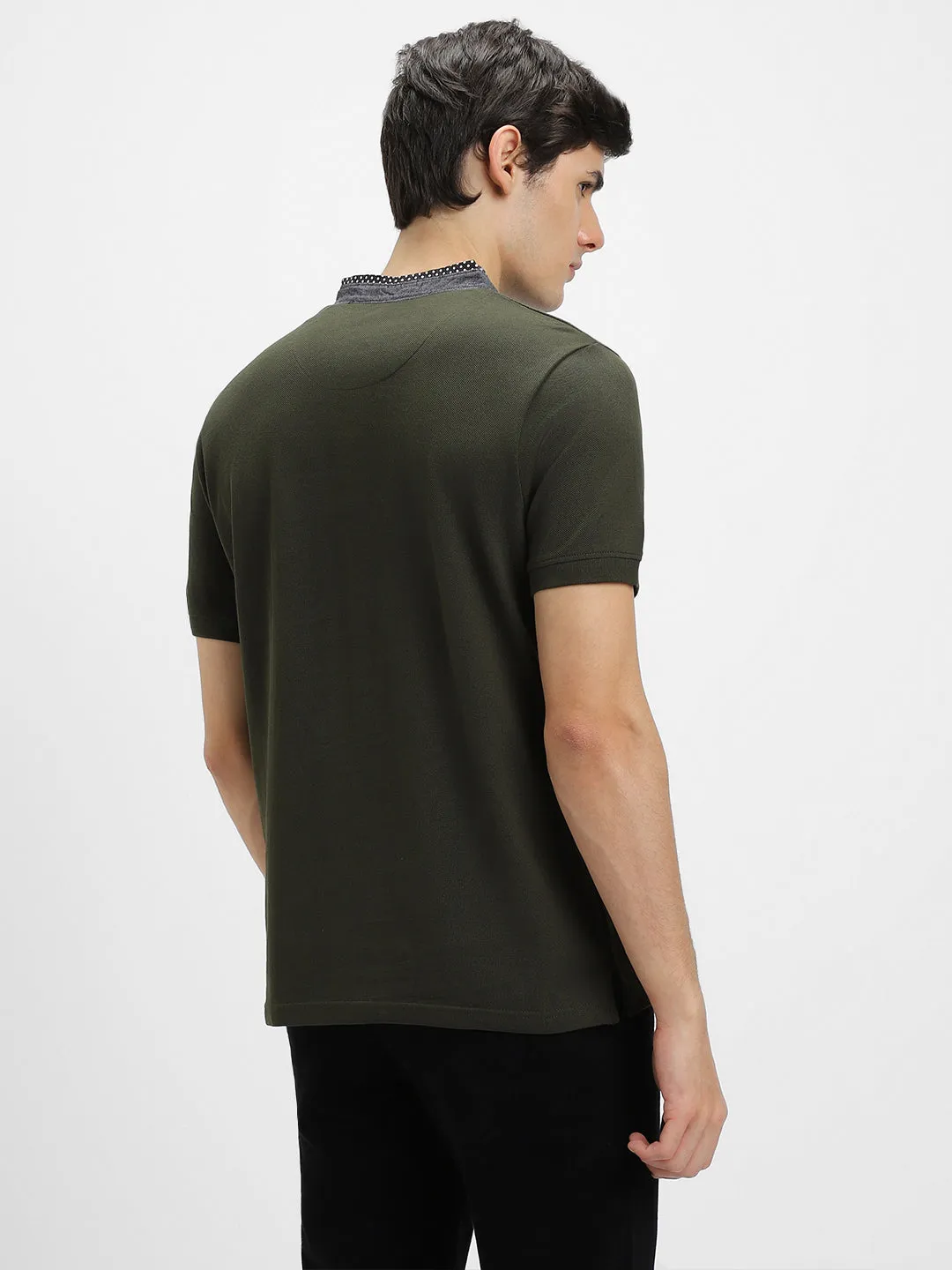 Men's Chambray Collar Regular Fit Solid Olive T-shirt