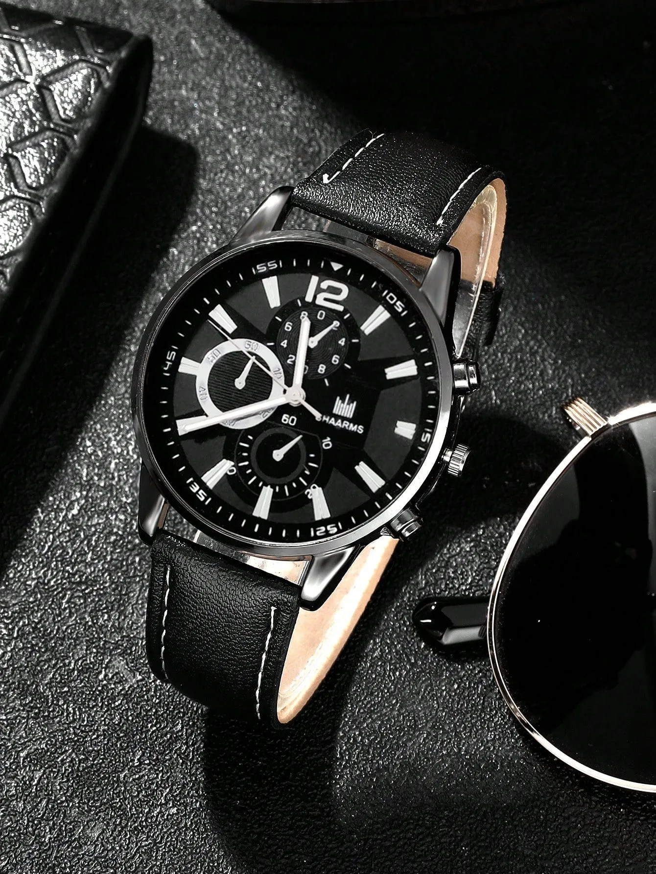 Men's Leisure and Fashionable Quartz Watch 4pcs/Set