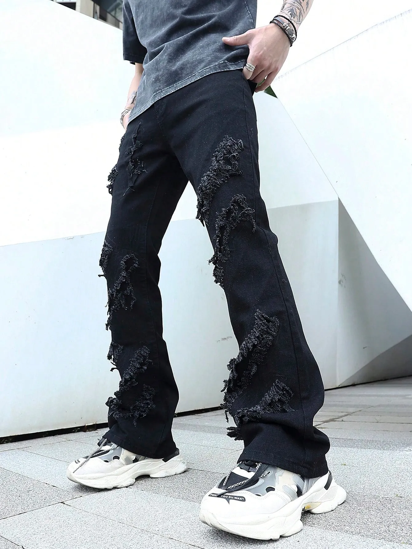 Men's Ripped Frayed Drip  Jeans