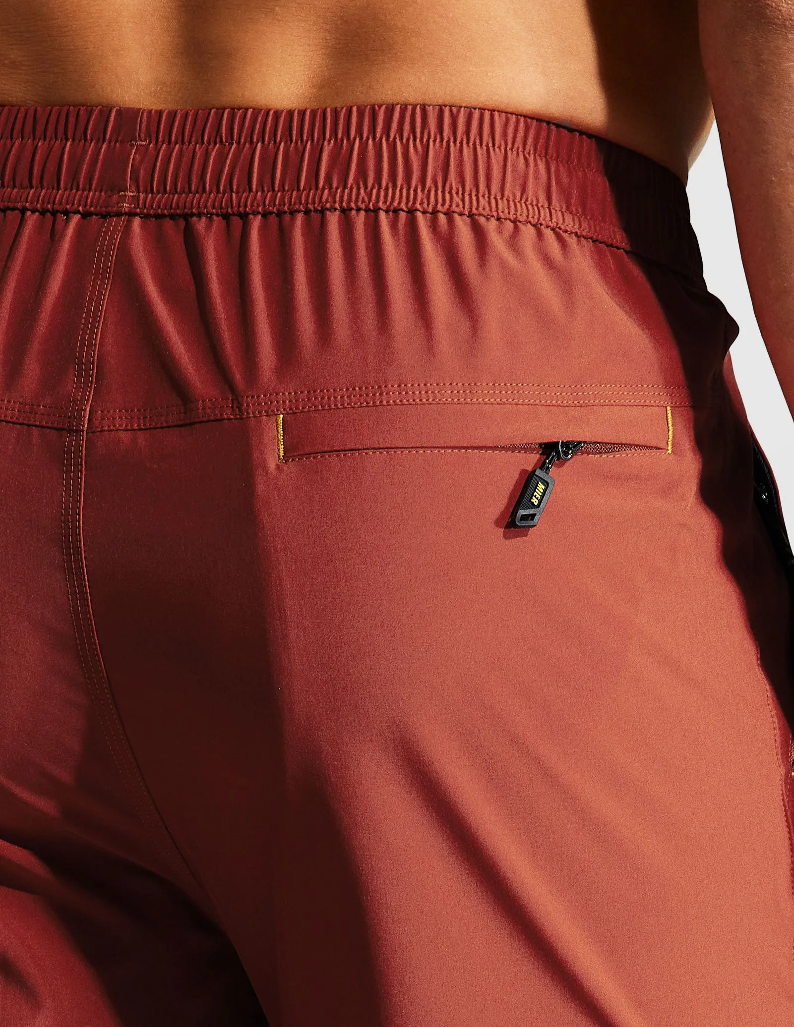 Men's SprintDry™ Run Shorts W/Zip Pockets 7"