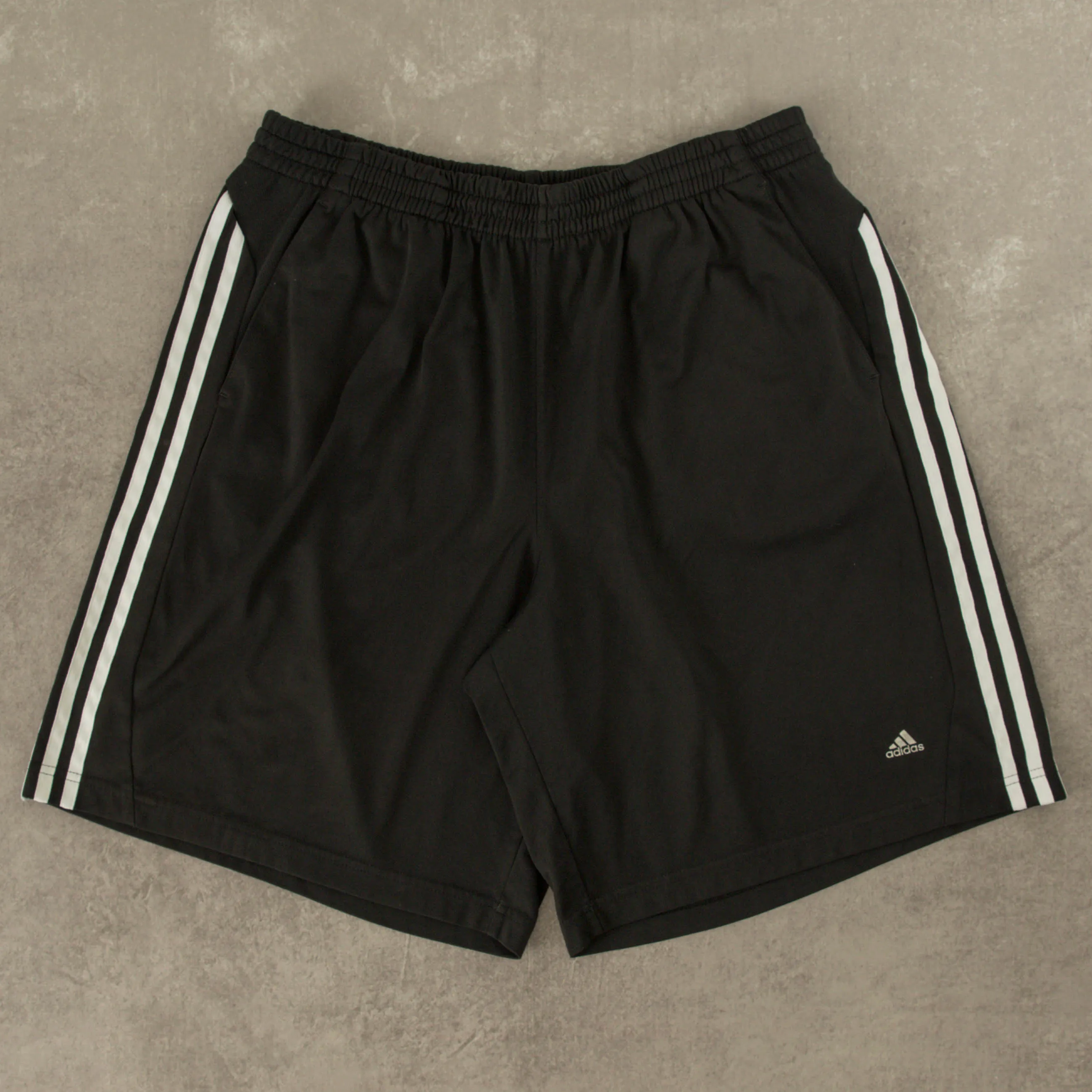 MEN'S VINTAGE ADIDAS SPORTS SHORTS - X-LARGE