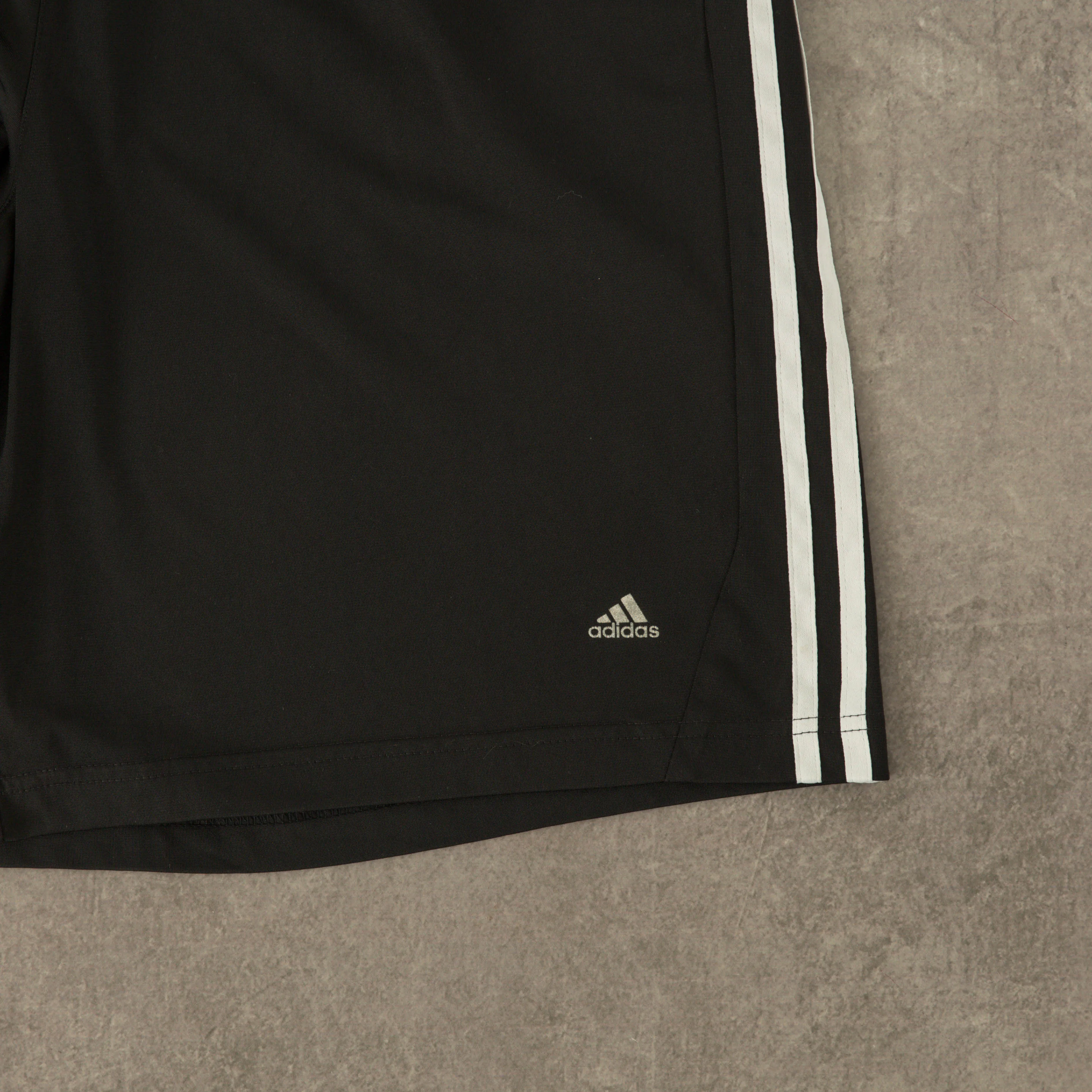 MEN'S VINTAGE ADIDAS SPORTS SHORTS - X-LARGE
