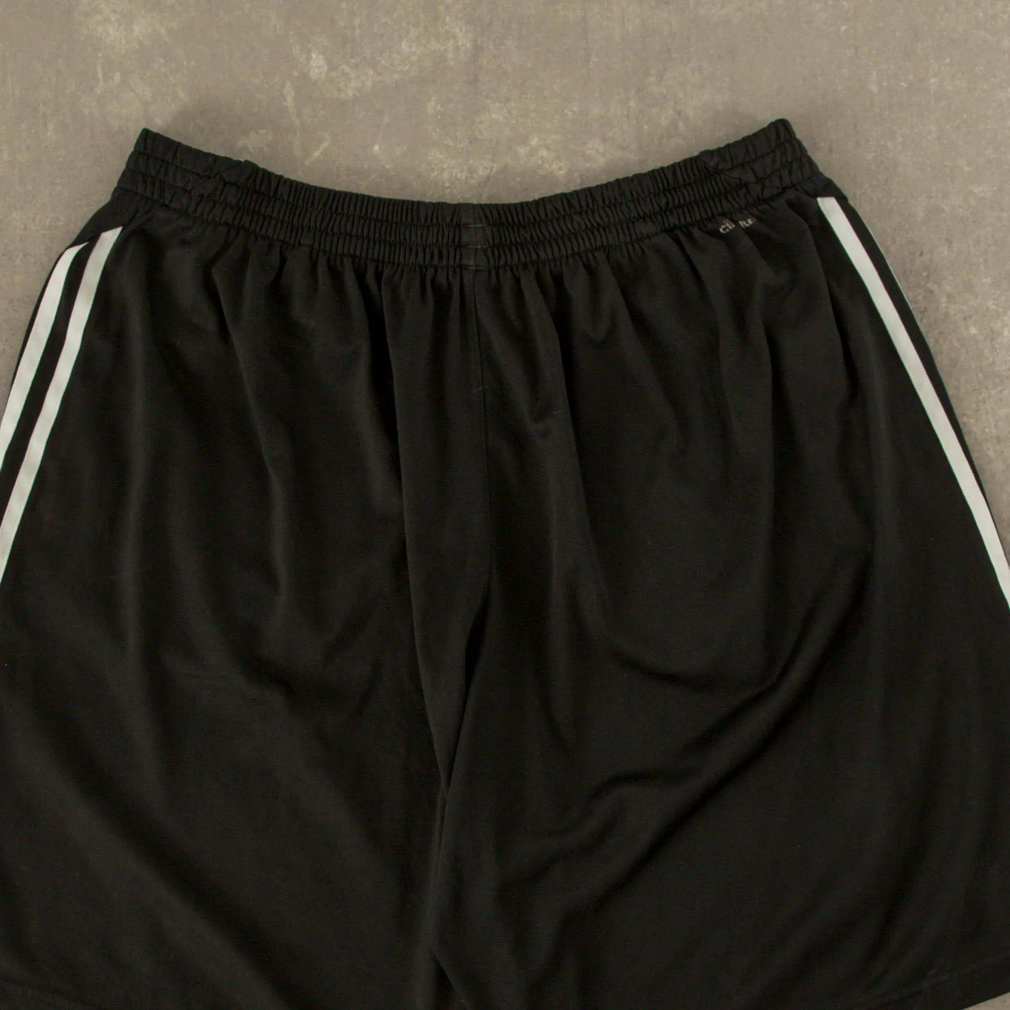 MEN'S VINTAGE ADIDAS SPORTS SHORTS - X-LARGE