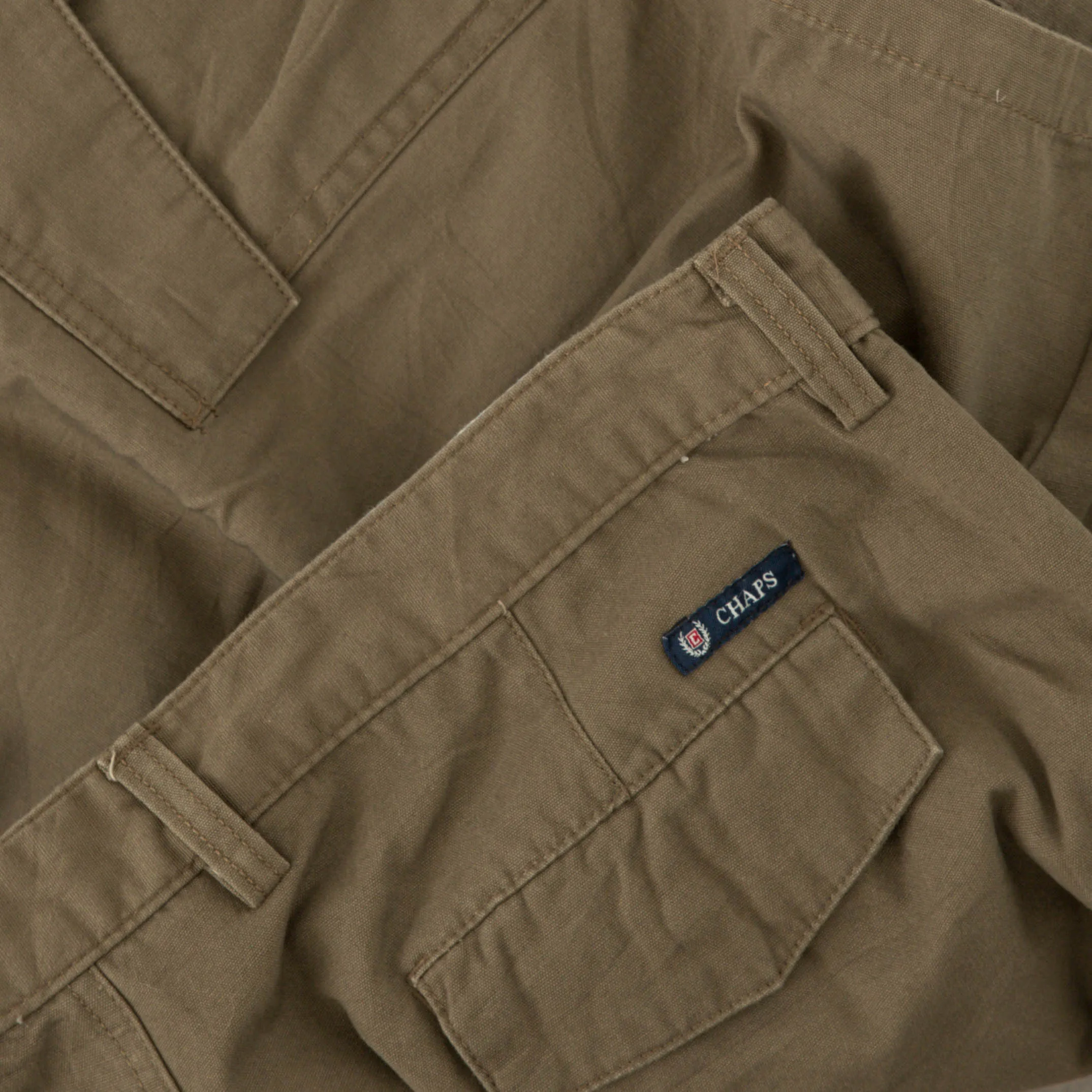 MEN'S VINTAGE CHAPS CARGO SHORTS - W36