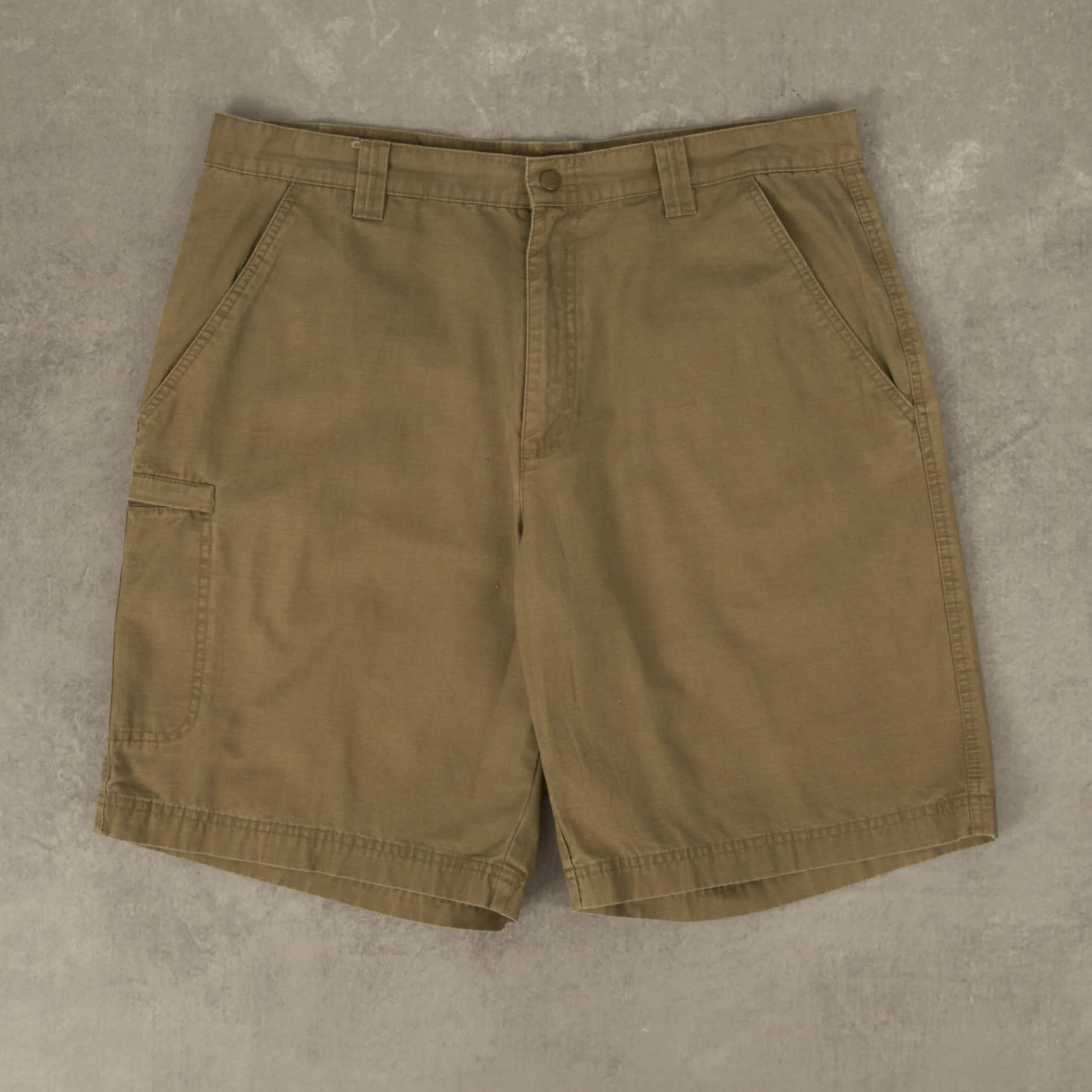 MEN'S VINTAGE COLUMBIA CARGO SHORTS - W36
