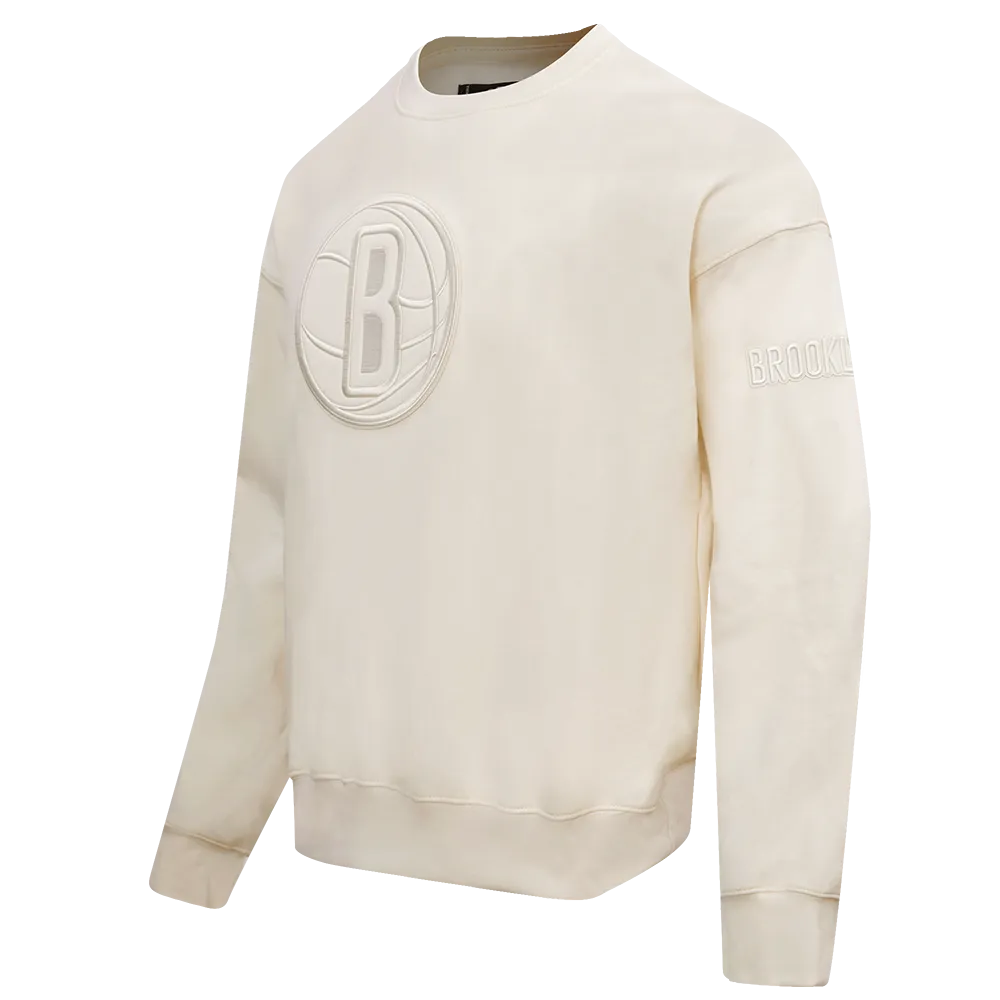 NBA BROOKLYN NETS NEUTRAL DROP SHOULDER FLC CREWNECK (EGGSHELL)