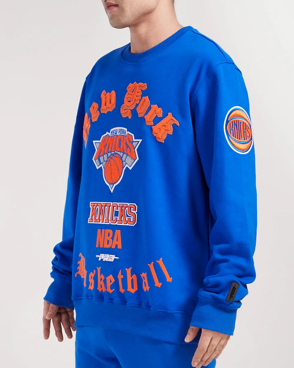NBA NEW YORK KNICKS OLD ENGLISH MEN'S CREWNECK (ROYAL BLUE)