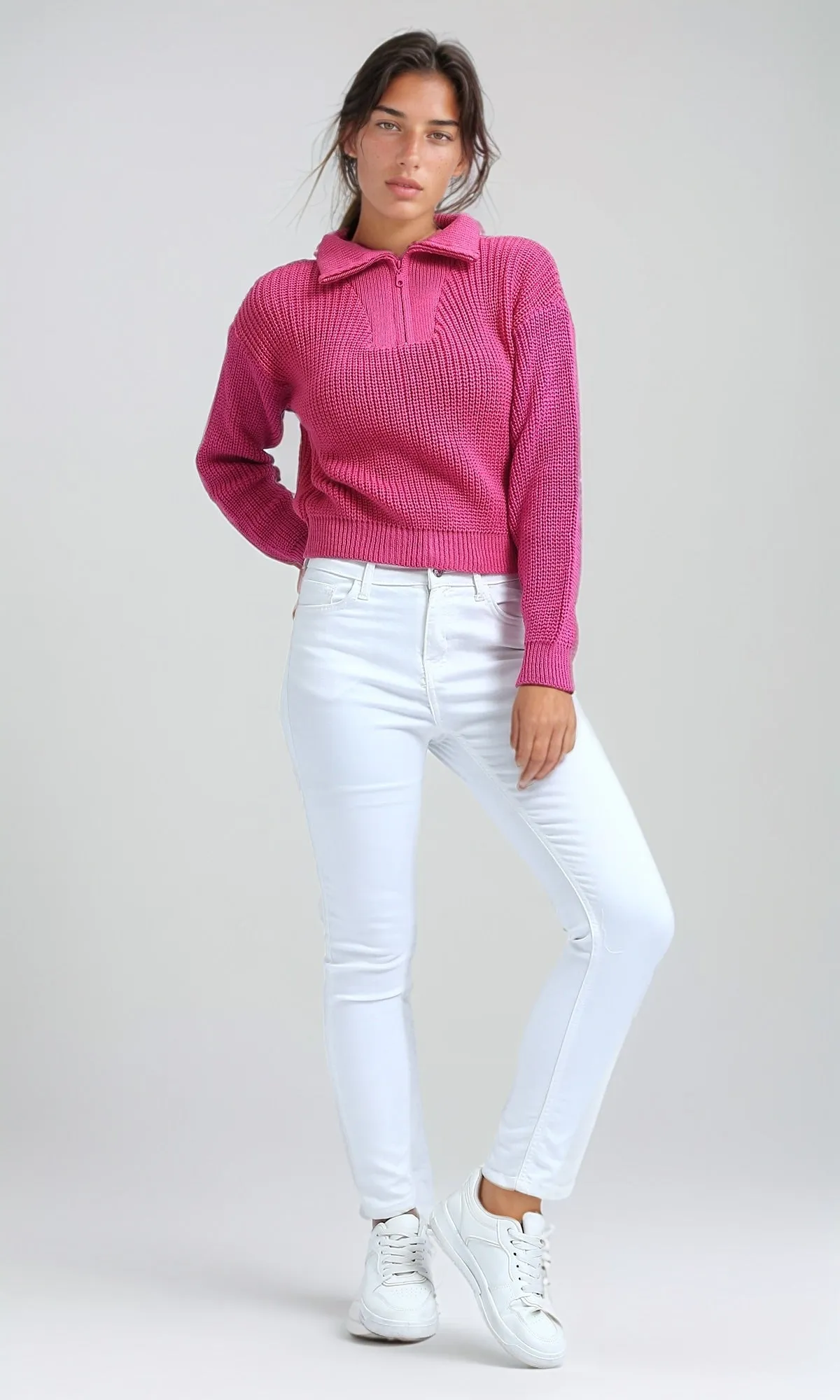 O198705 Long Sleeves Regular Fit Zipped Pullover - Fuchsia