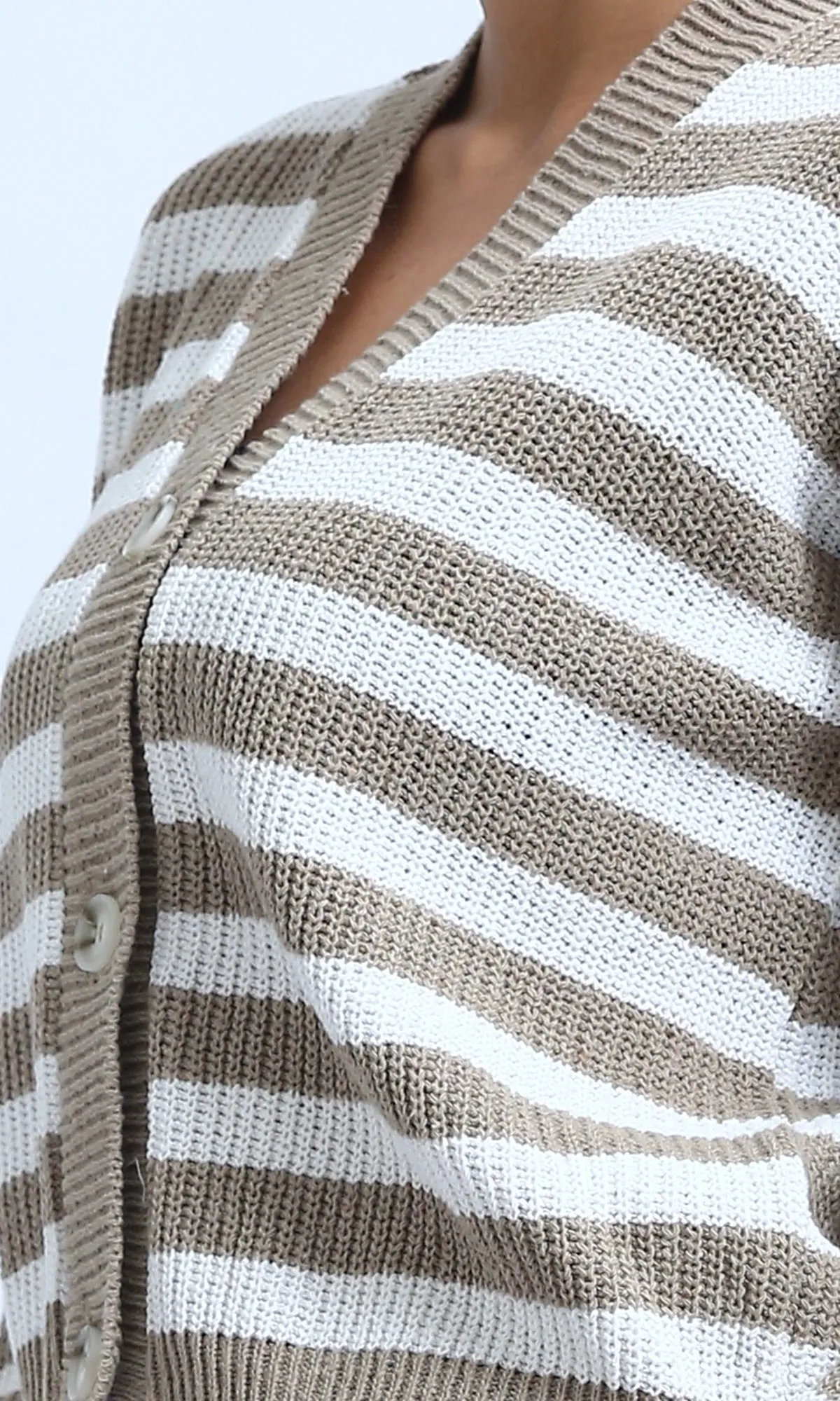O200311 Knitted Winter Cardigan - Beige & White