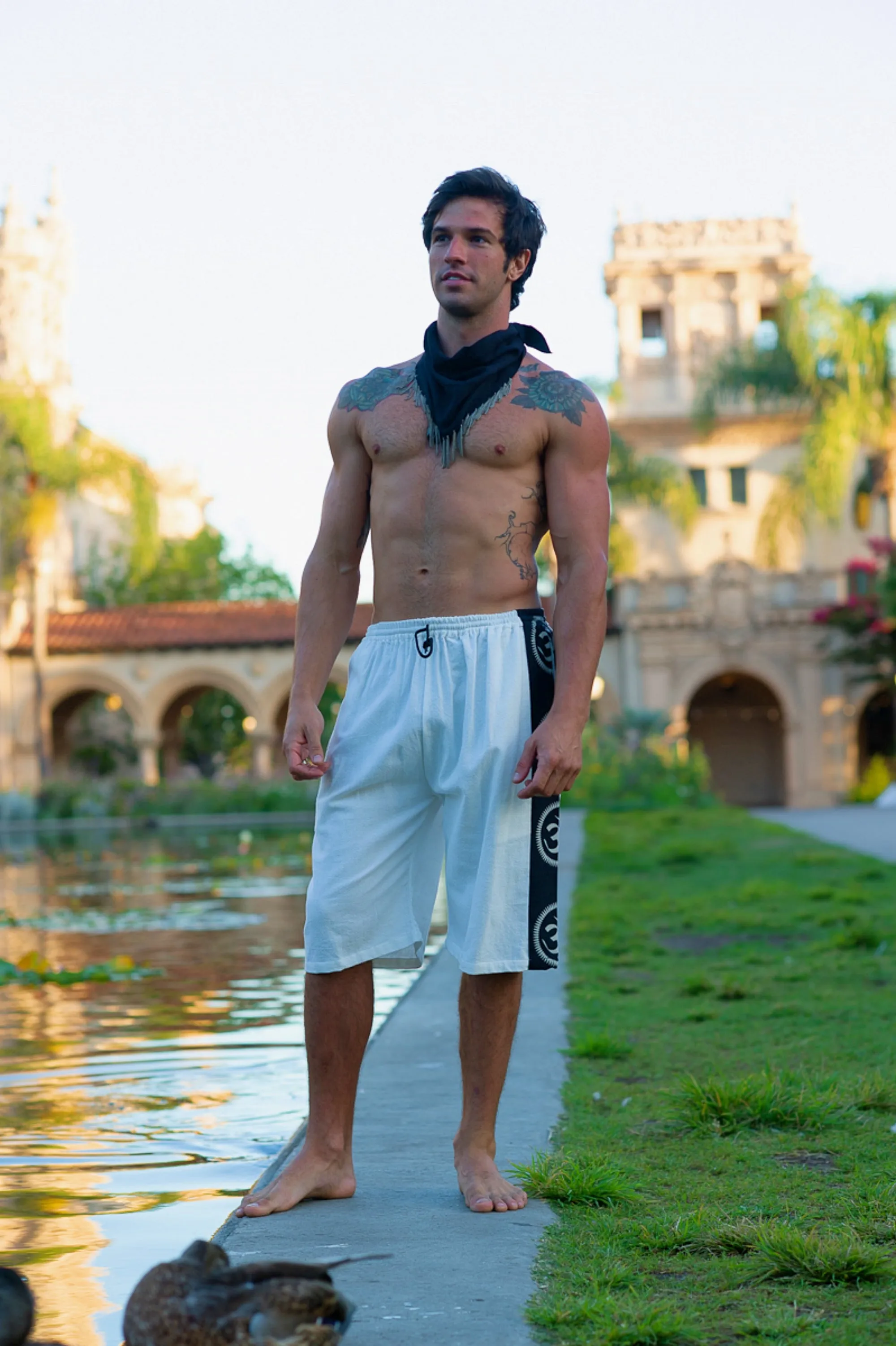 Om Lounge Shorts in White