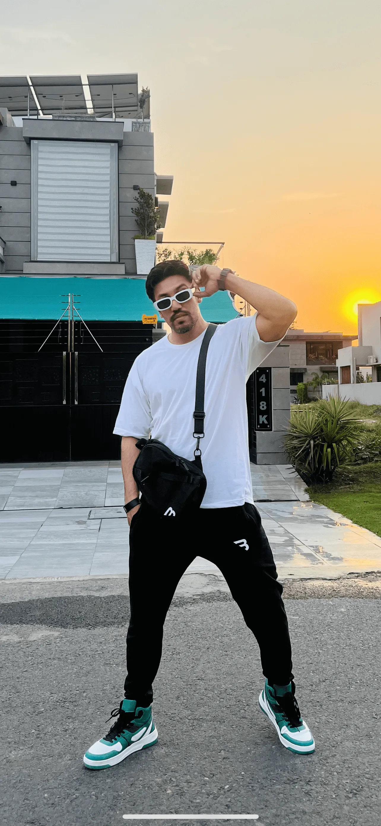 OVERSIZED COMBO - Tee and Trouser