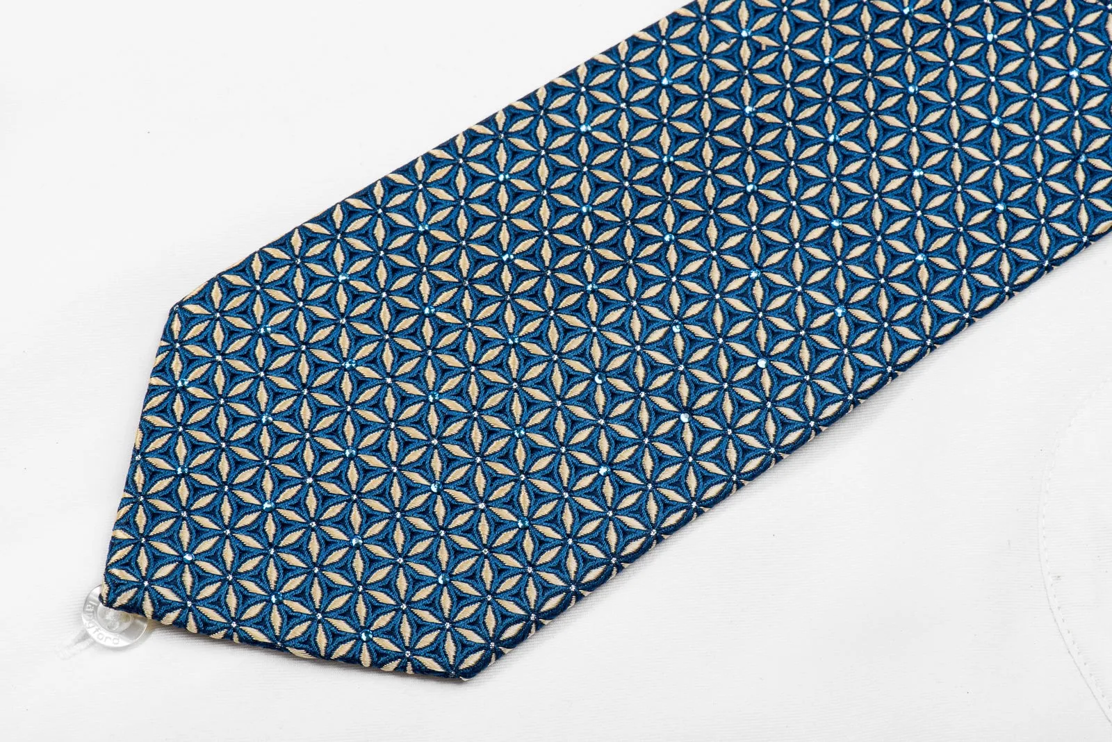Perry Ellis Men's Crystal Silk Necktie Silver Geometric Trellis on Blue With Silver Sparkles