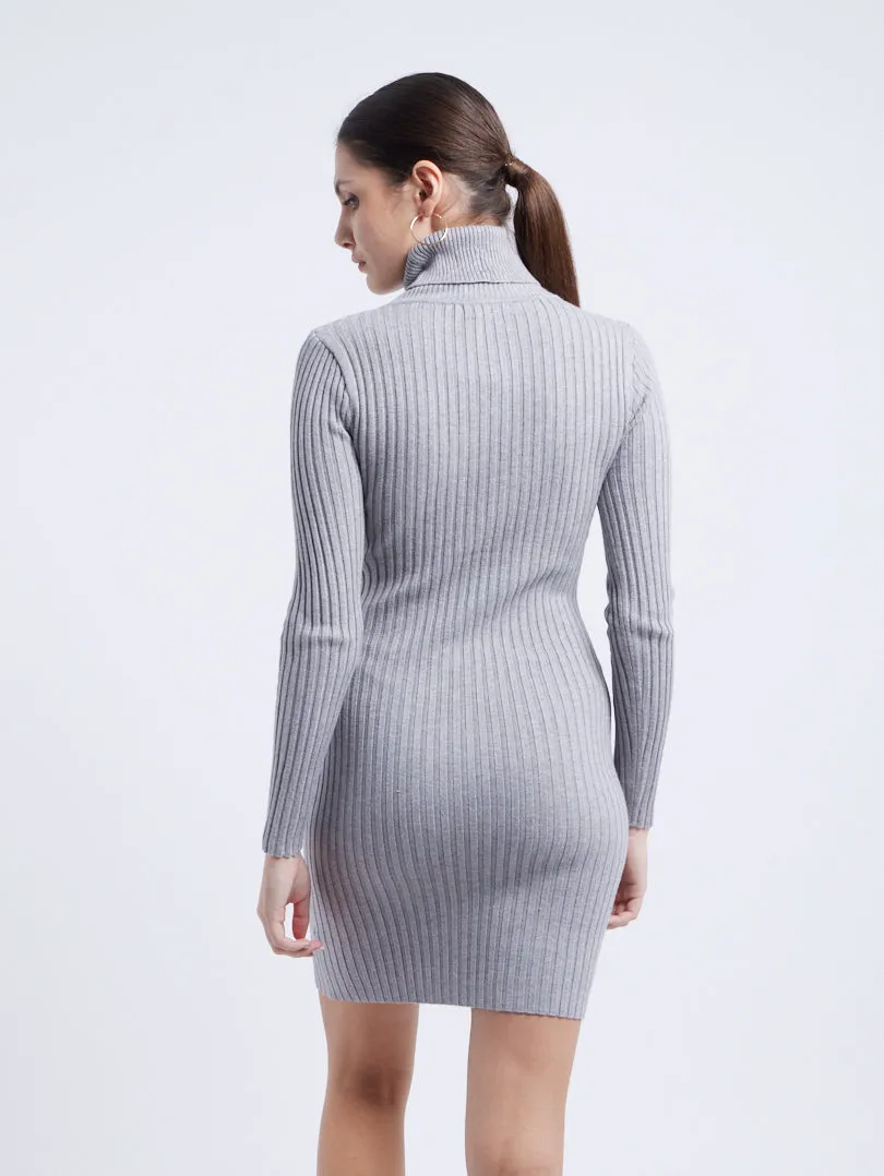 Robe en maille finition graphique
