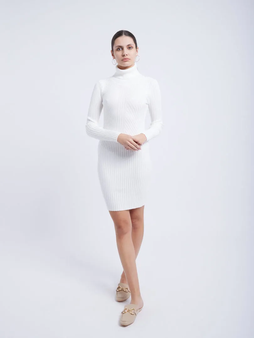 Robe en maille finition graphique