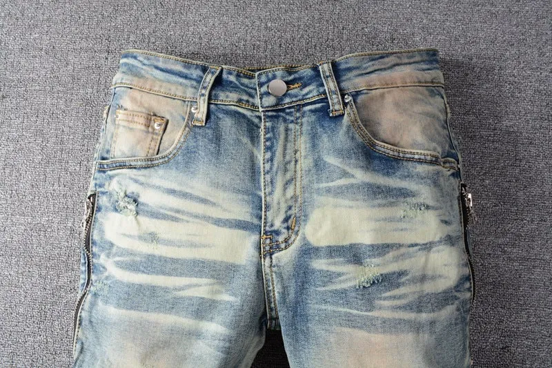 Slim-fit jeans with knee stitching