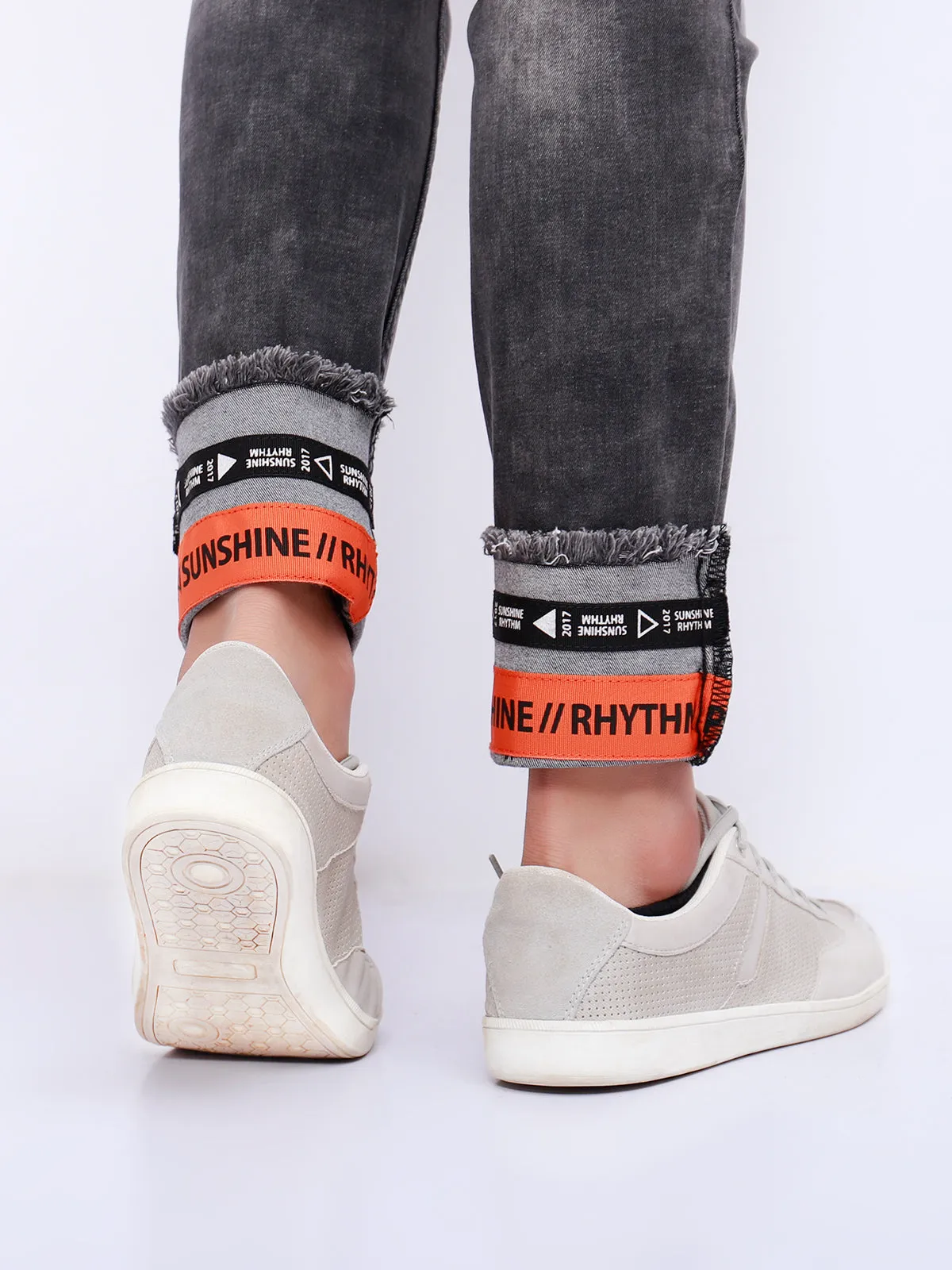 Slim Fit Ripped Jeans - FMBP20-018