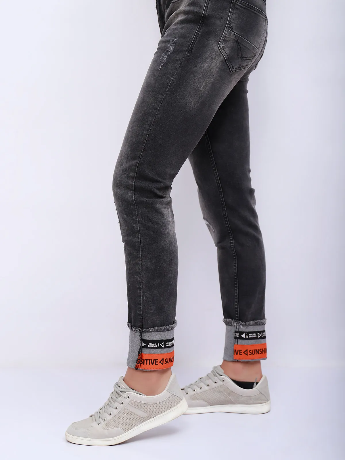 Slim Fit Ripped Jeans - FMBP20-018