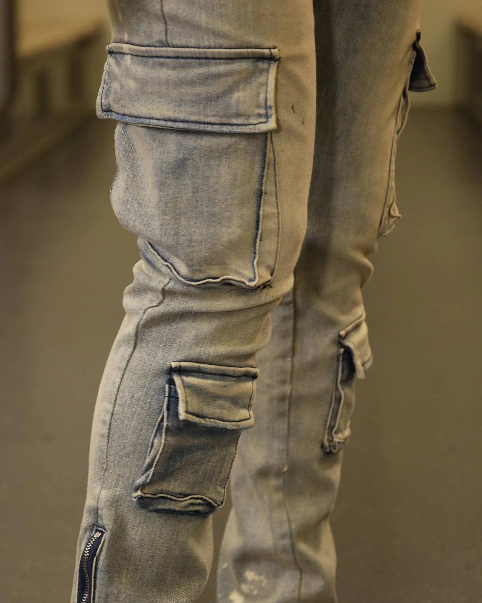 Spray-Painted Distressed Blue Jeans with Cargo Pockets-Mexico Local Delivery