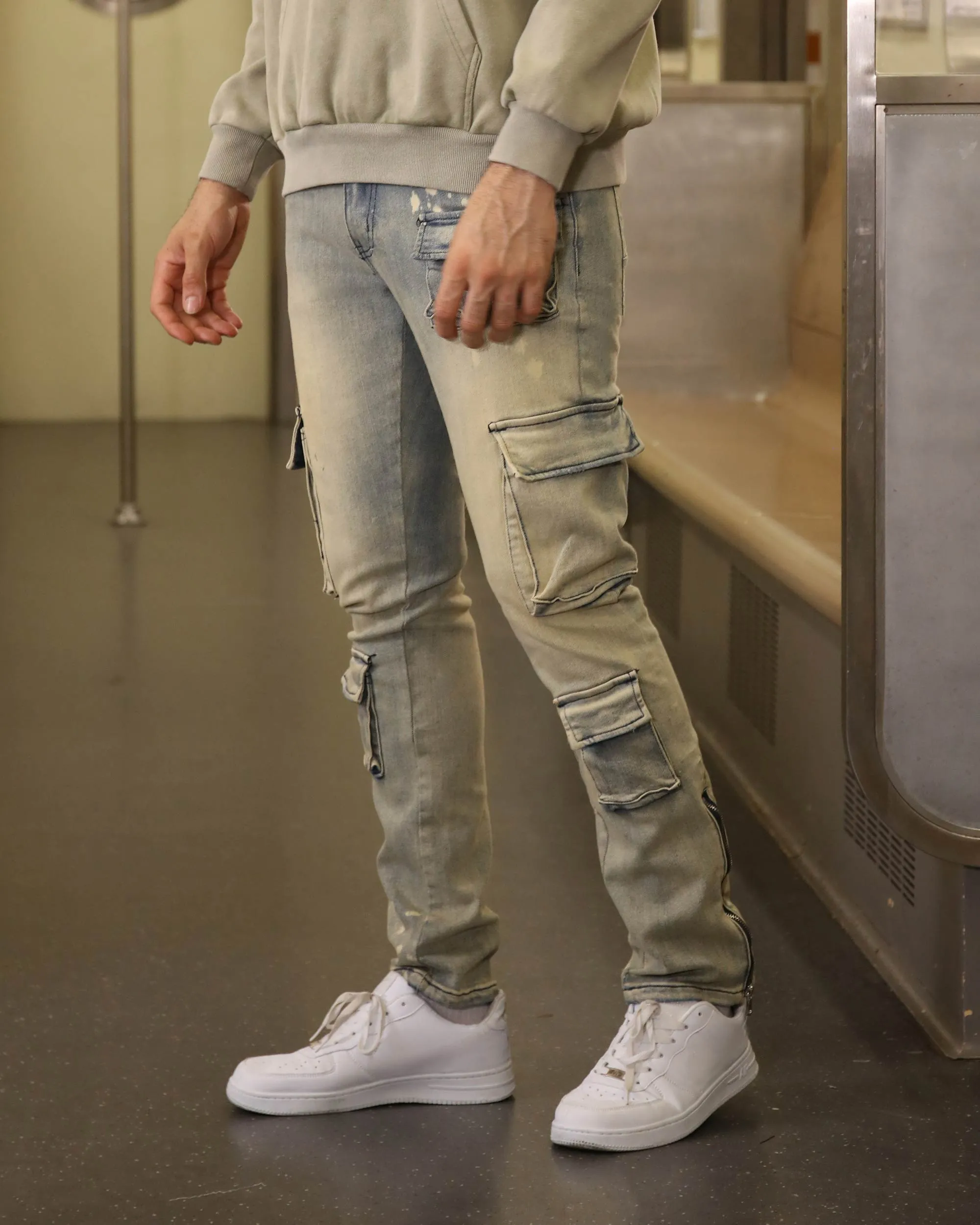 Spray-Painted Distressed Blue Jeans with Cargo Pockets-Mexico Local Delivery