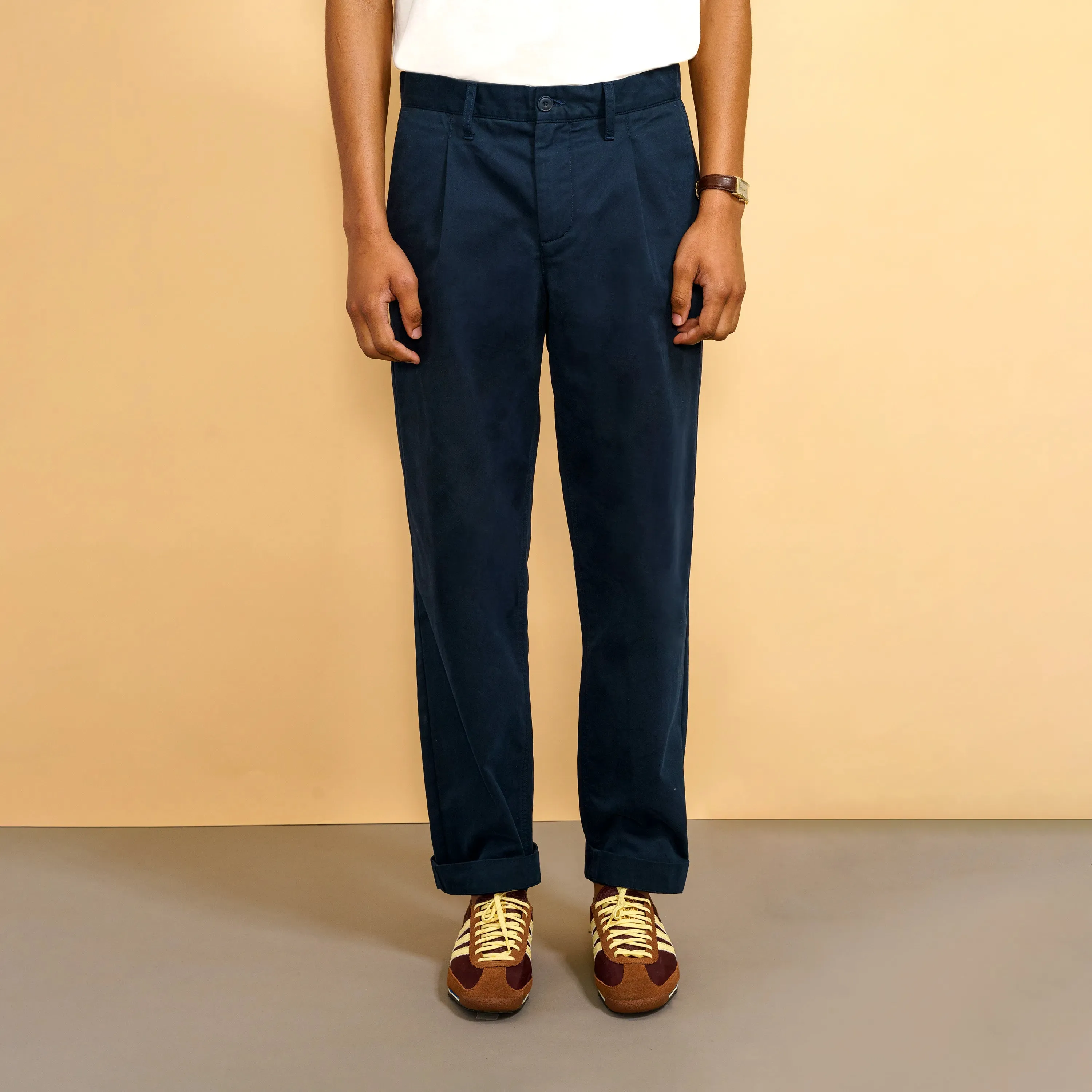 STRAIGHT PLEATED CHINOS