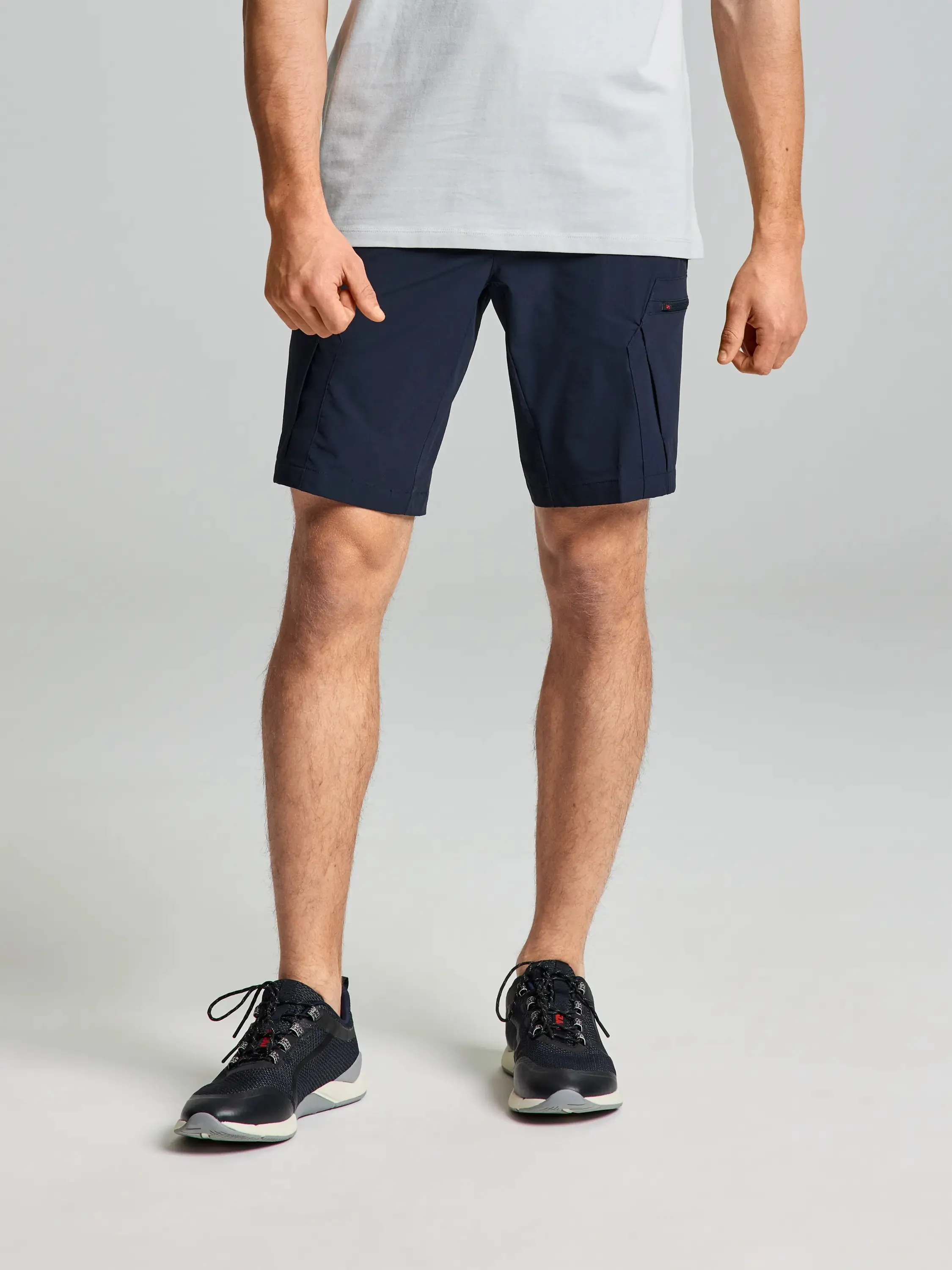 TECH CARGO SHORT