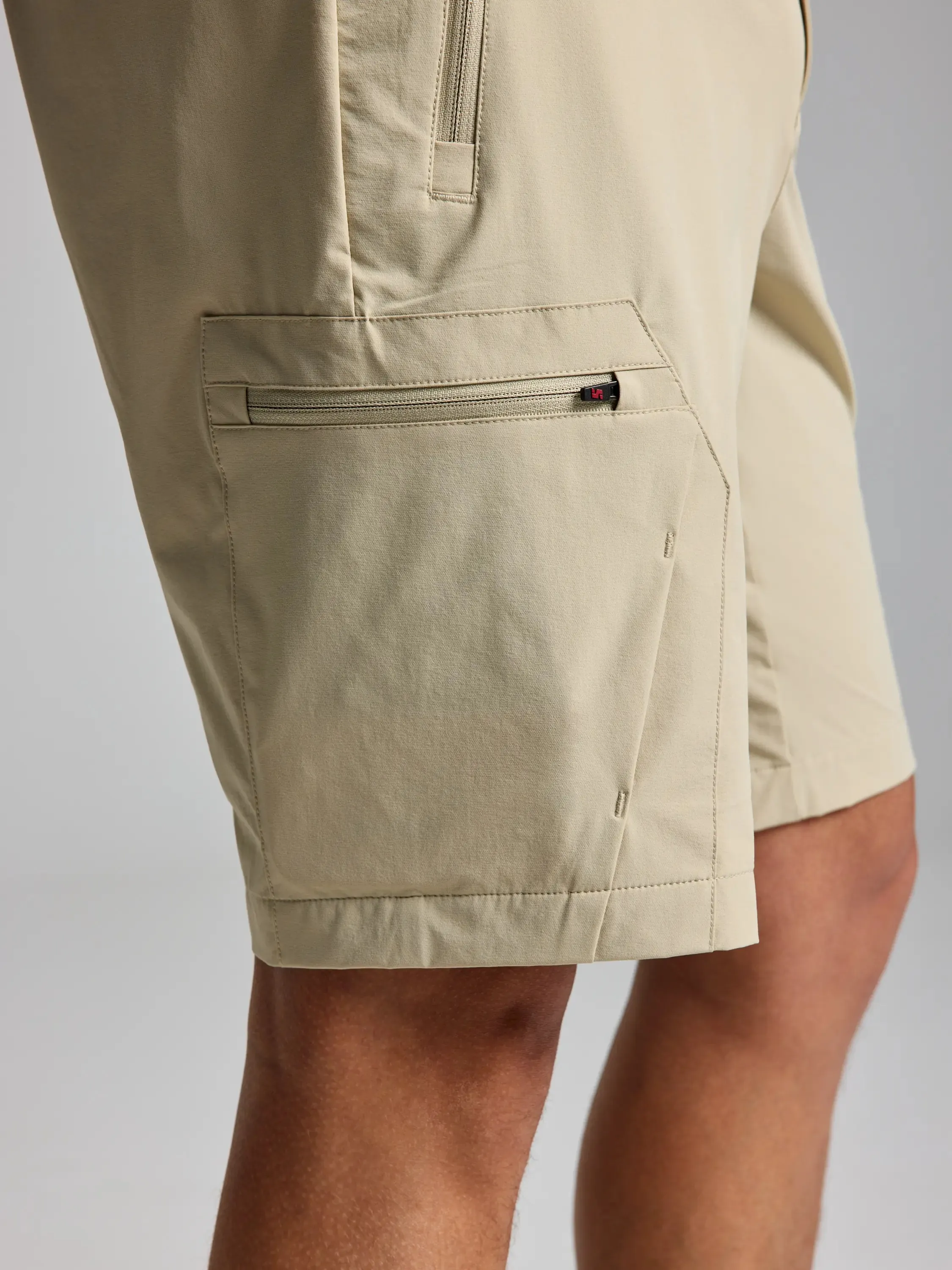 TECH CARGO SHORT
