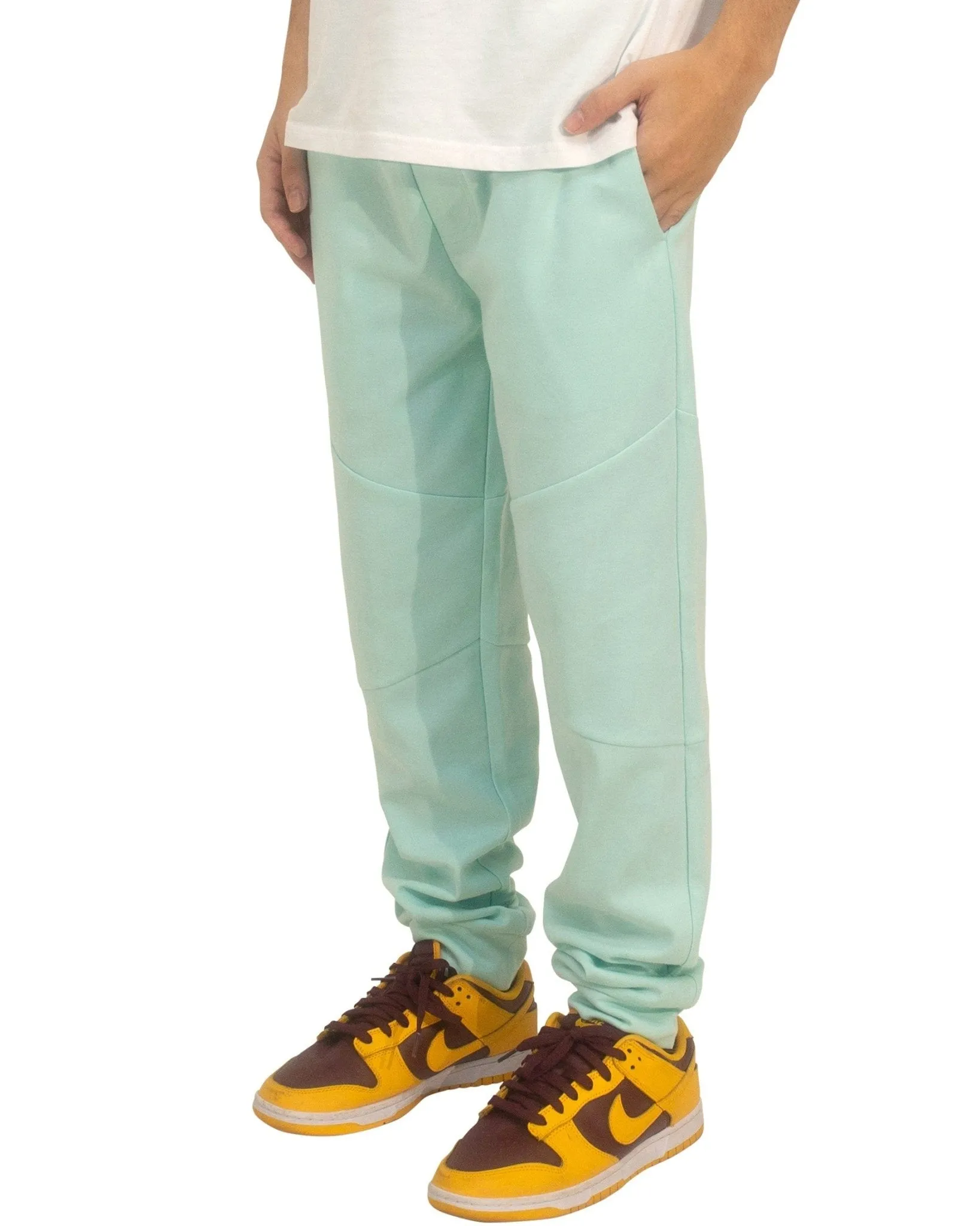 Tech Fleece Jogger – Lightweight & Thermal Insulated Sweatpants