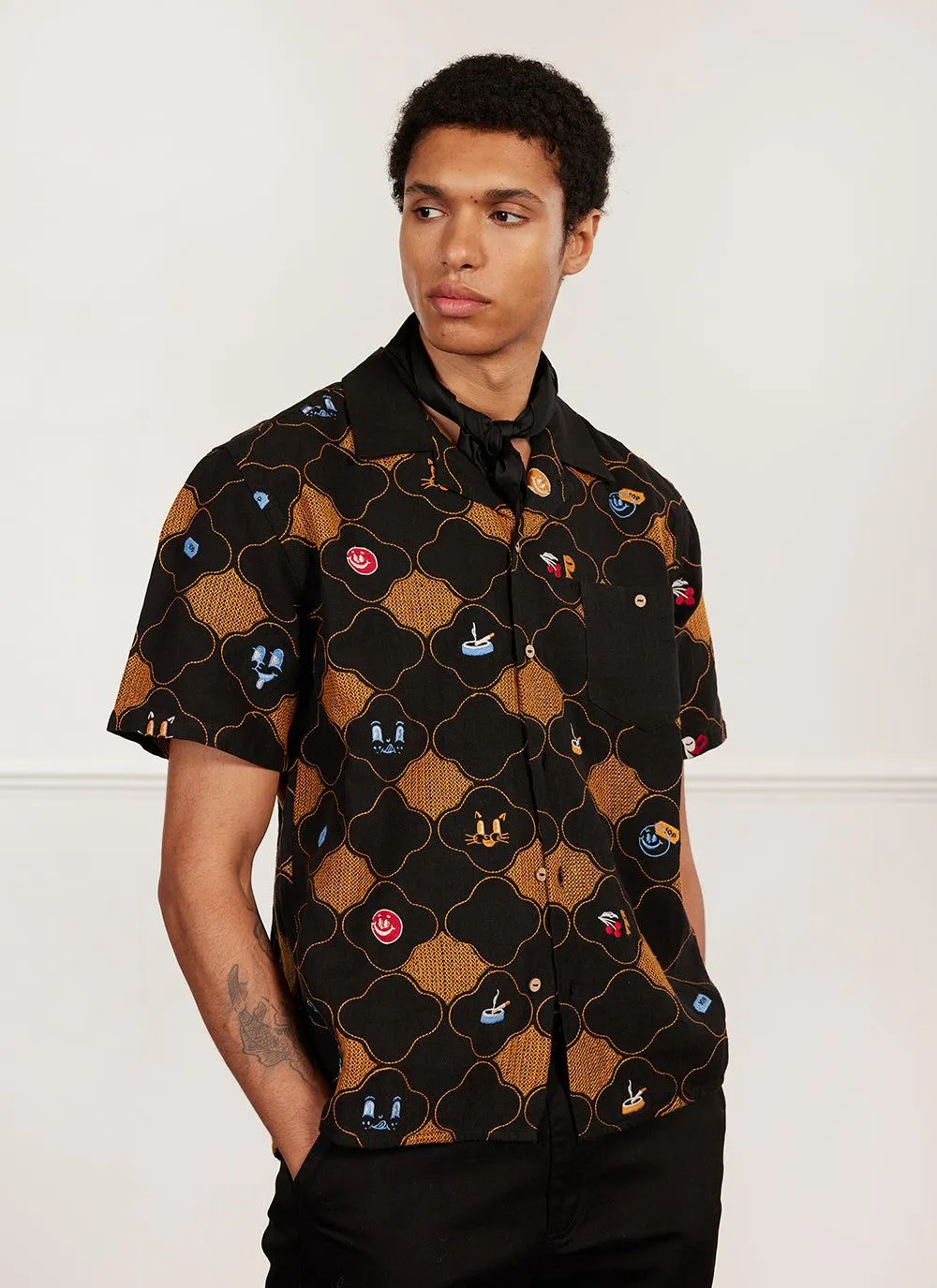 Tuck Shop Tapestry Cuban Shirt | Linen | Black