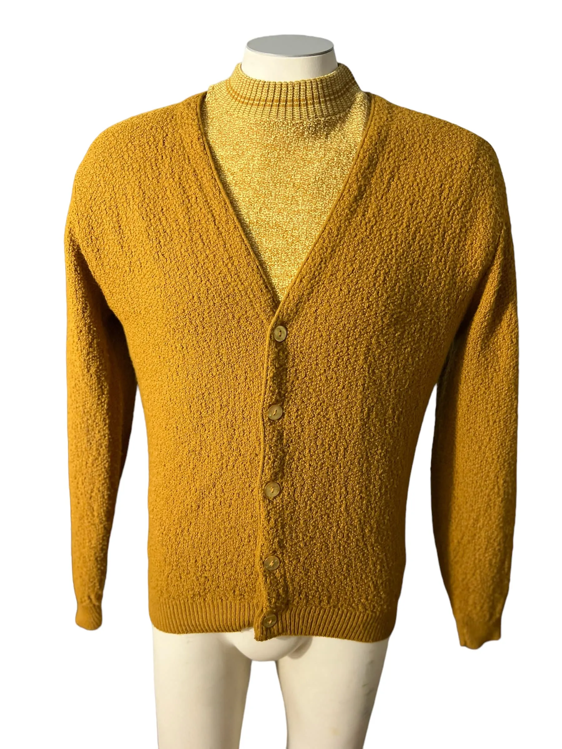 Vintage 60's men’s cardigan sweater M