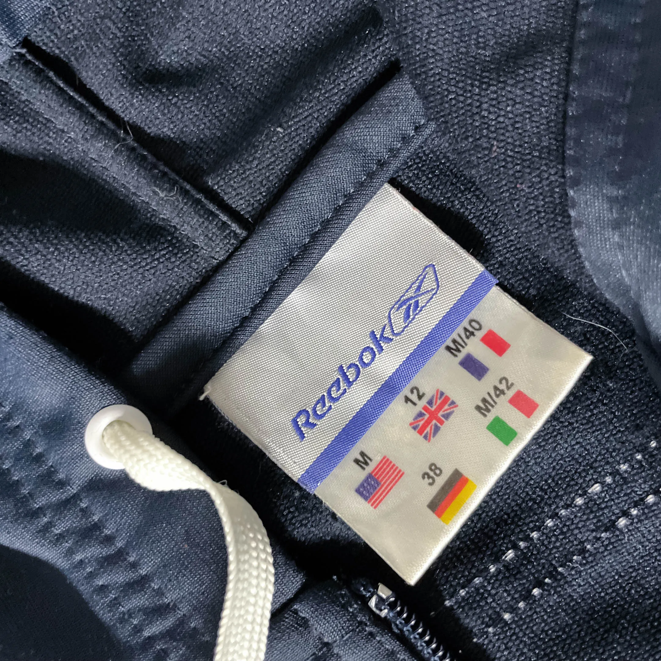 Vintage Reebok Men's Navy Blue Medium hoodie Jacket